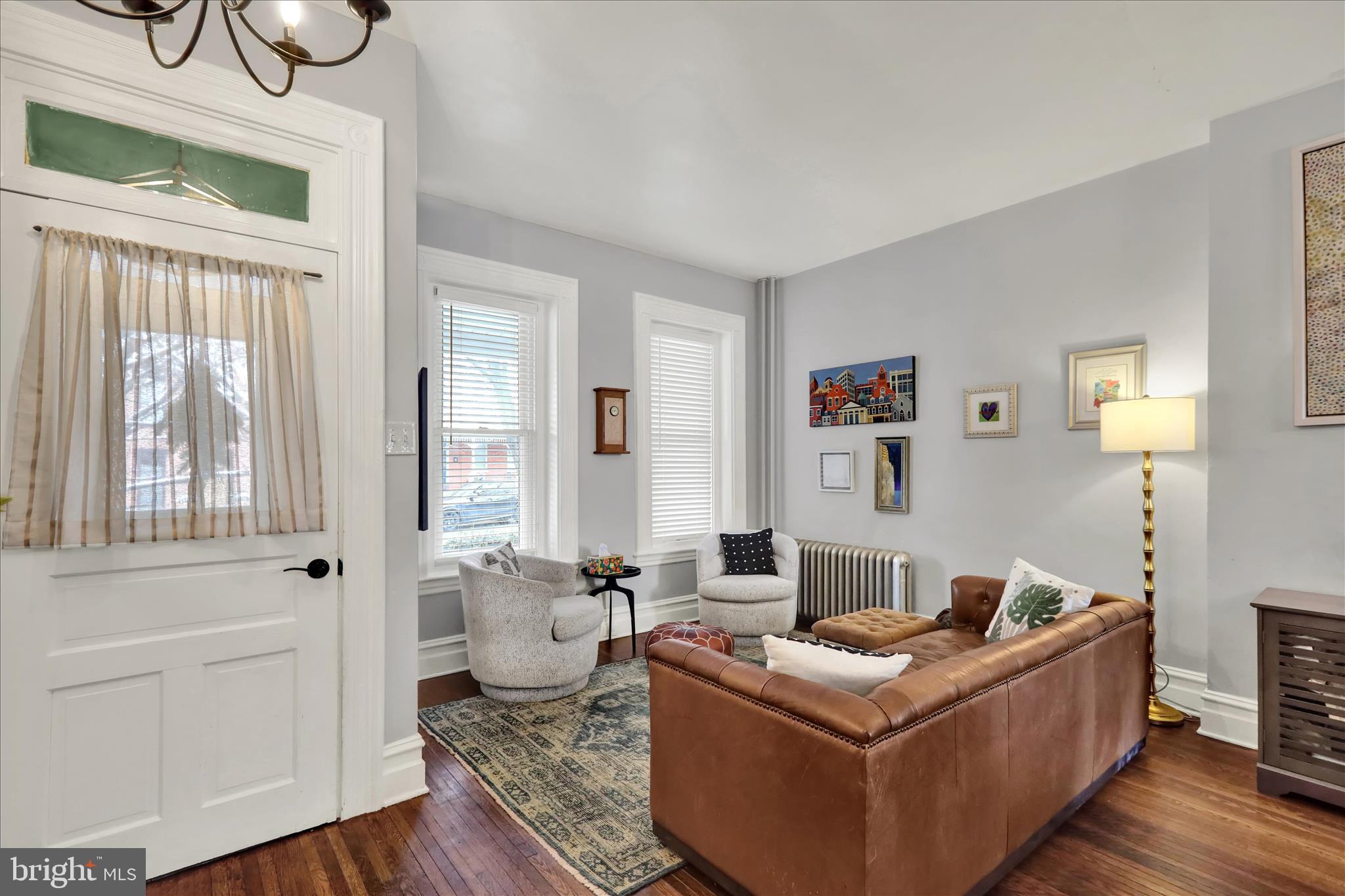 CHESTNUT HILL - Residential