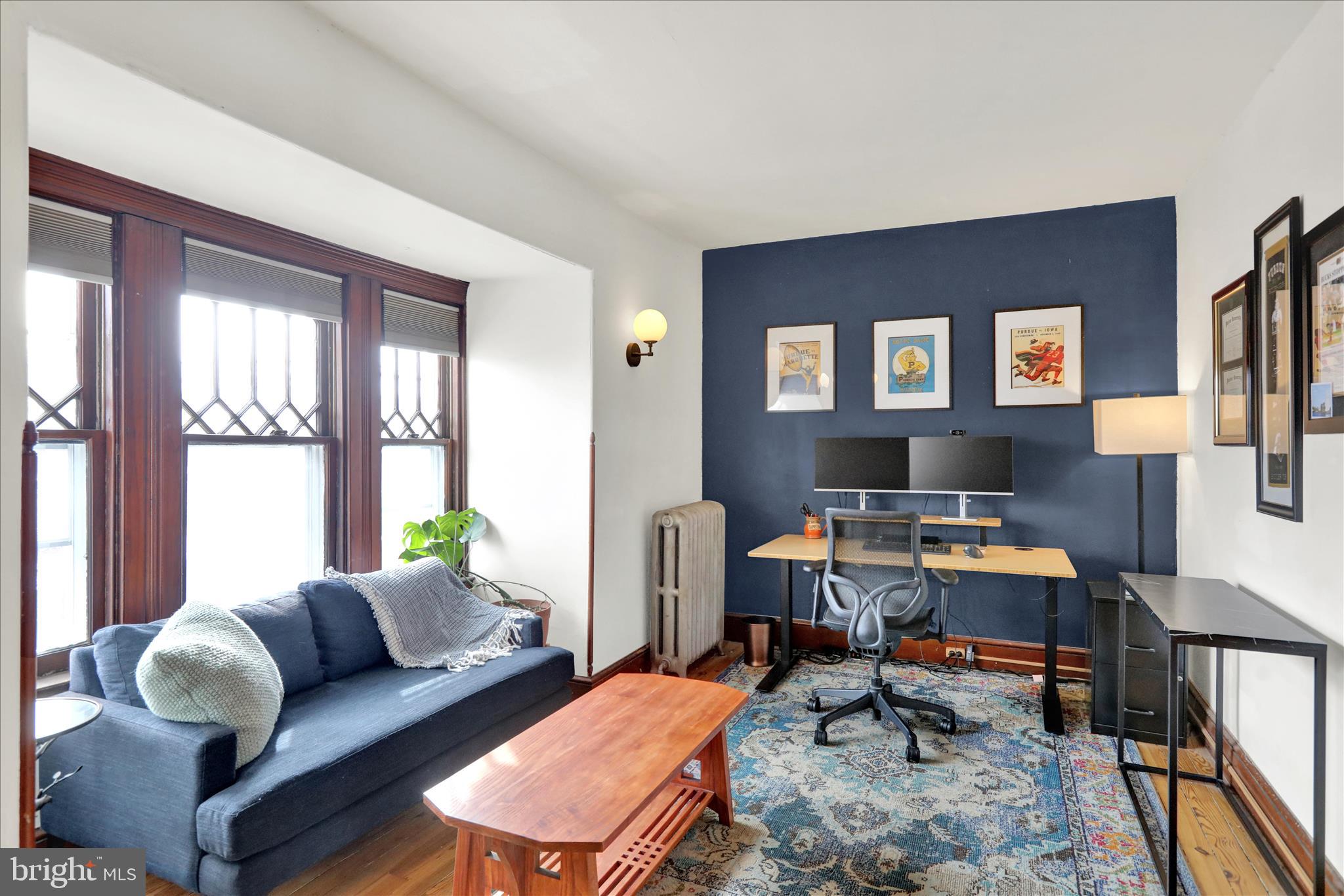 CHESTNUT HILL - Residential