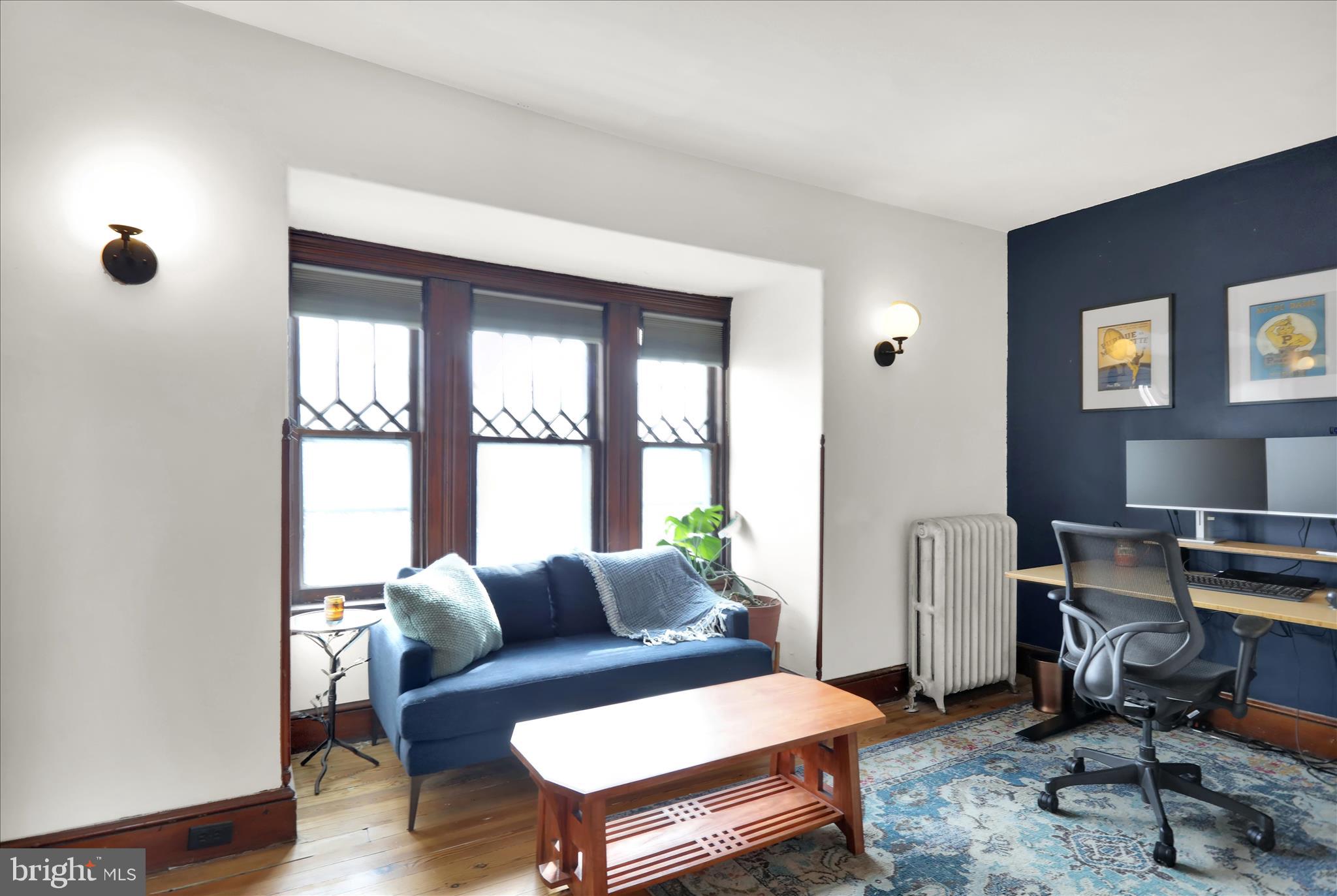 CHESTNUT HILL - Residential