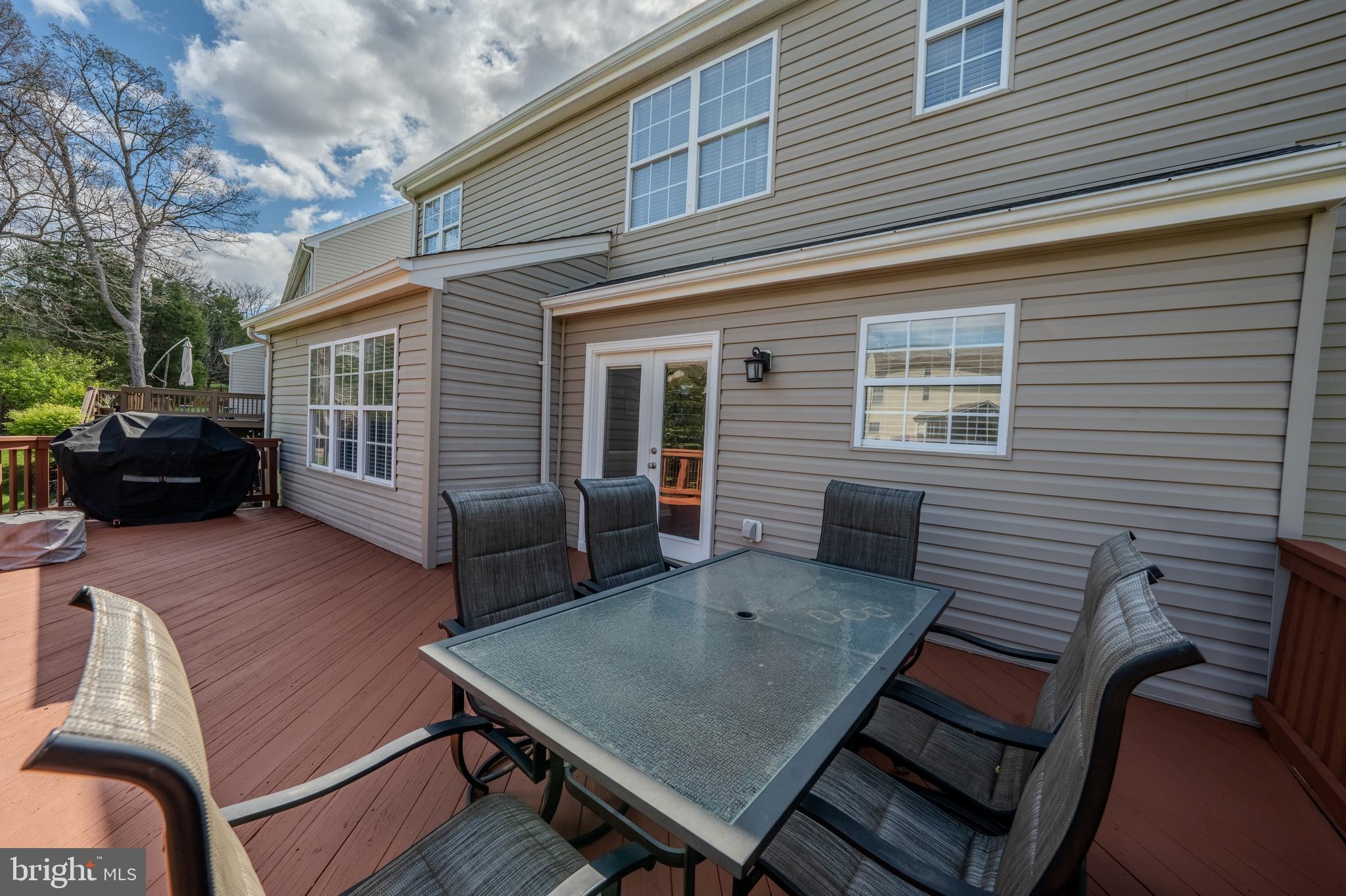 BRIDLEWOOD MANOR - Residential