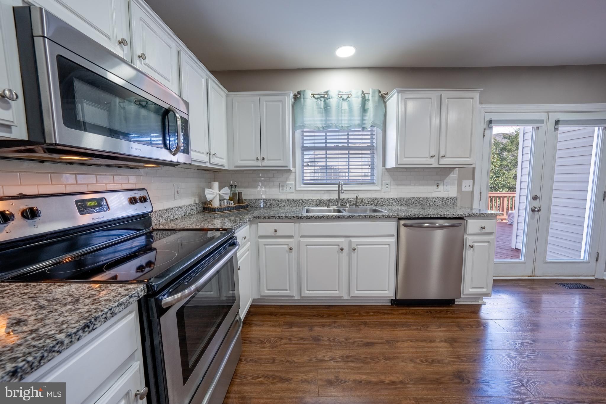 BRIDLEWOOD MANOR - Residential