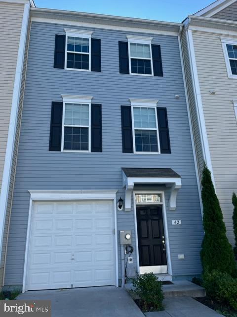 RIVERSIDE VILLAGES - Residential Lease