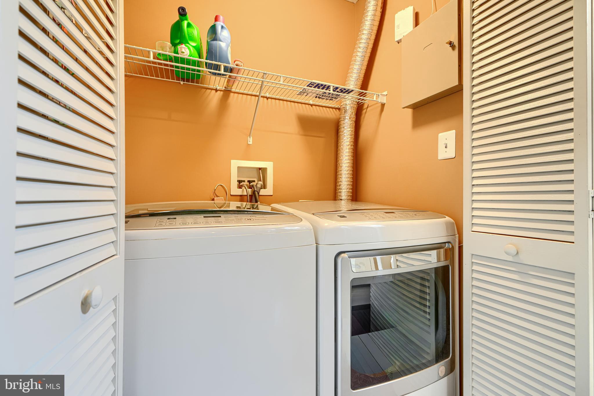 EAGLES LANDING AT WATERS EDGE - Residential