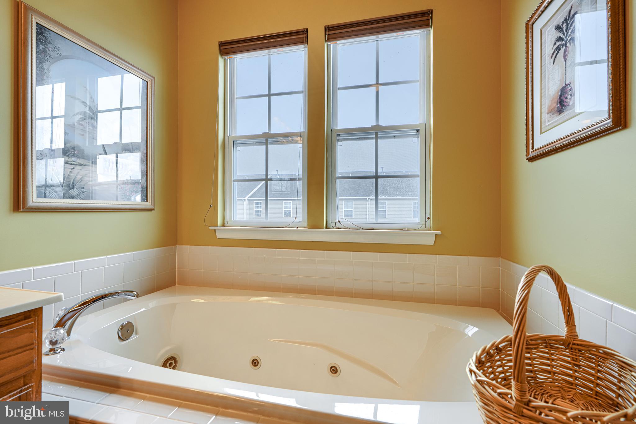 EAGLES LANDING AT WATERS EDGE - Residential