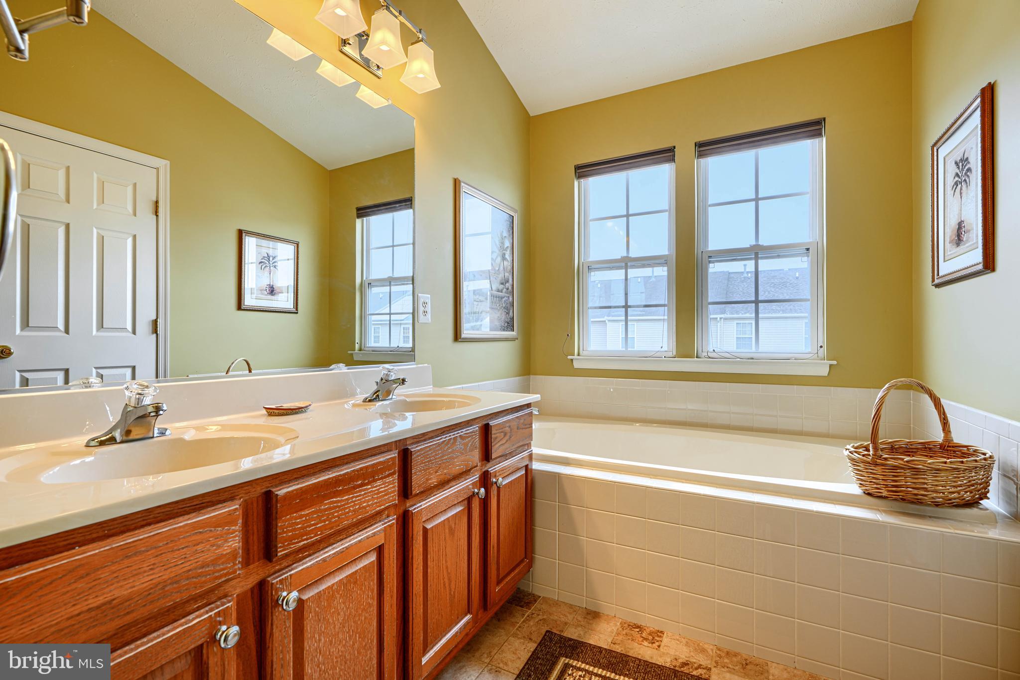 EAGLES LANDING AT WATERS EDGE - Residential