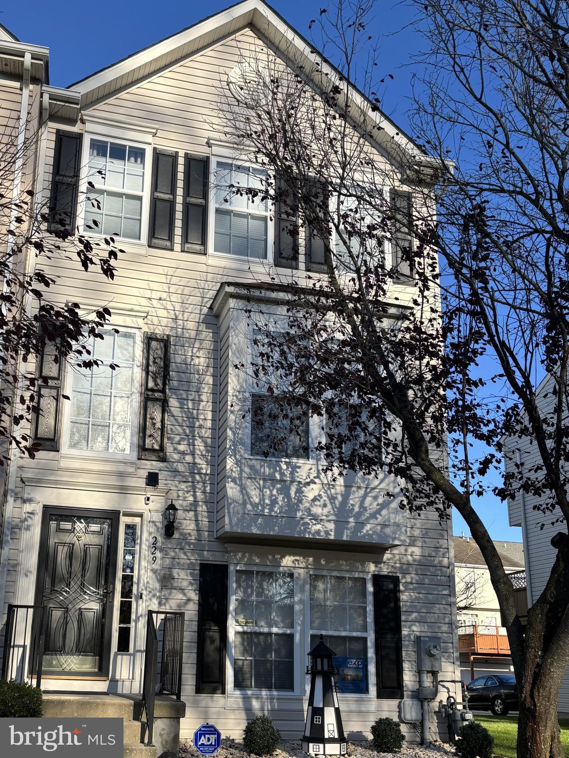 EAGLES LANDING AT WATERS EDGE - Residential