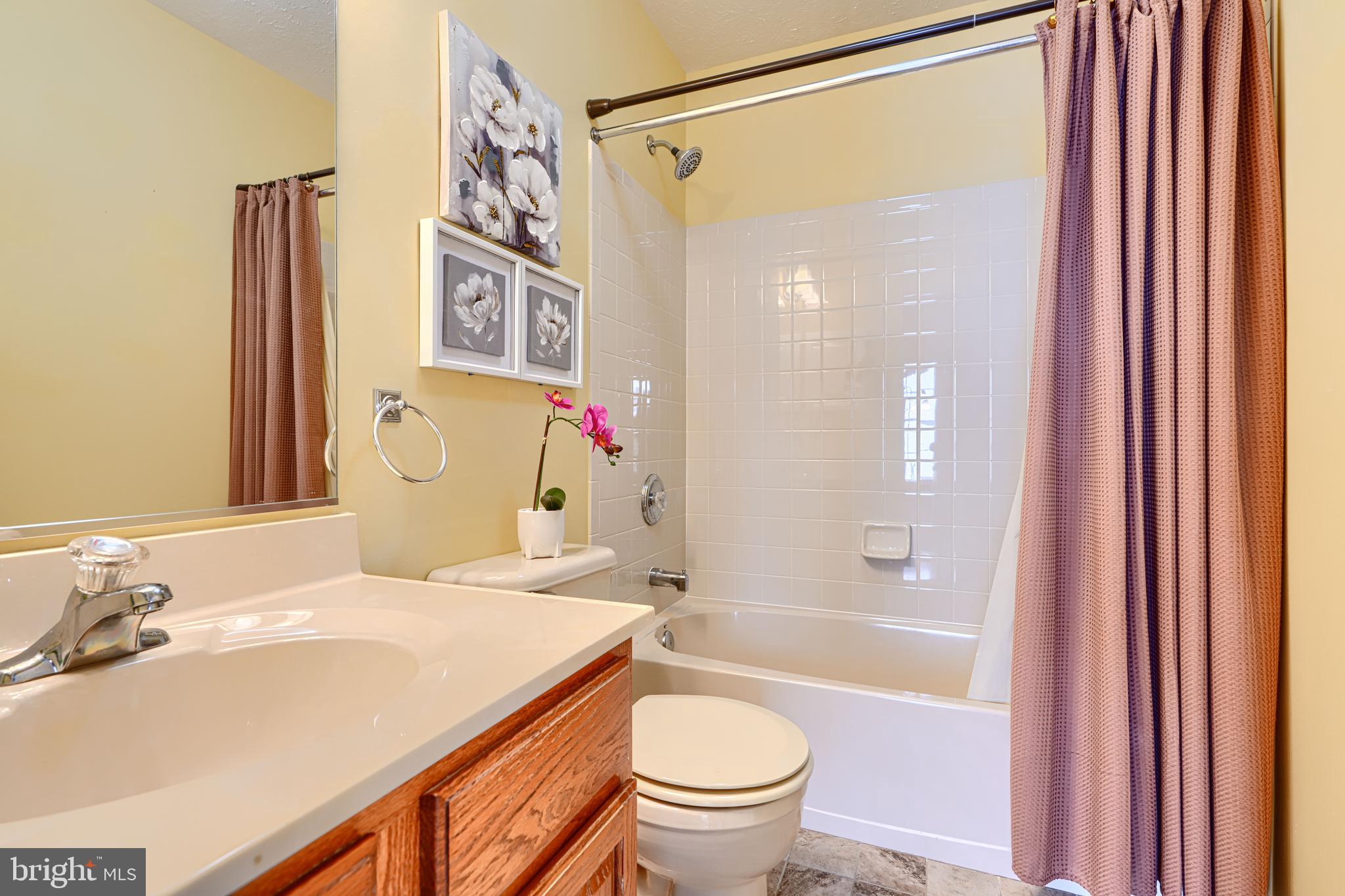 EAGLES LANDING AT WATERS EDGE - Residential