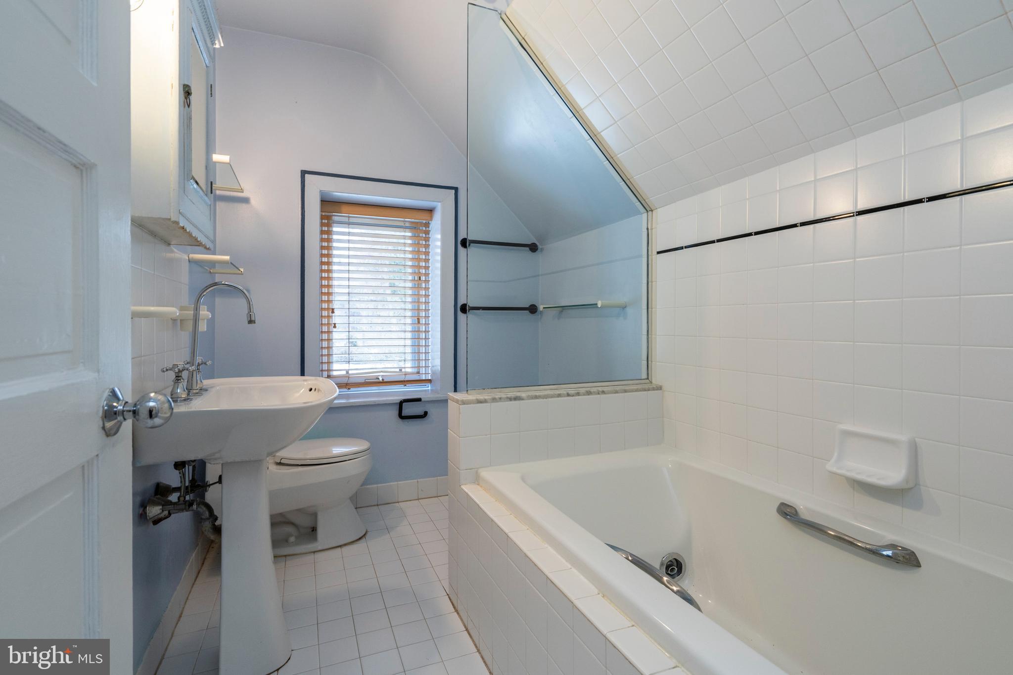 MERION STATION - Residential