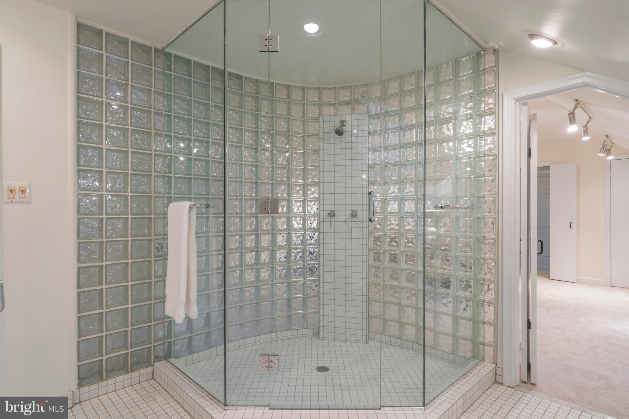 MERION STATION - Residential