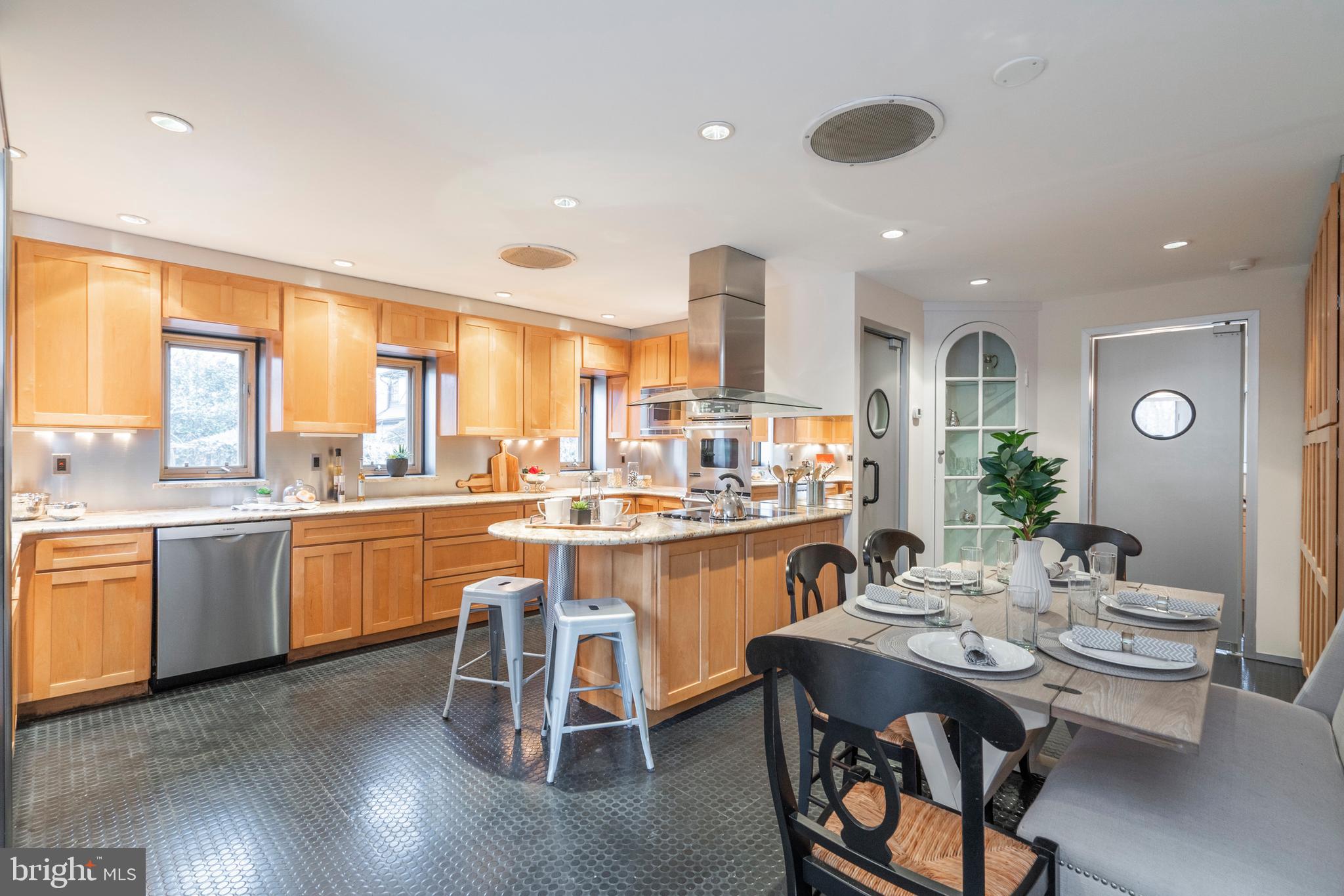 MERION STATION - Residential