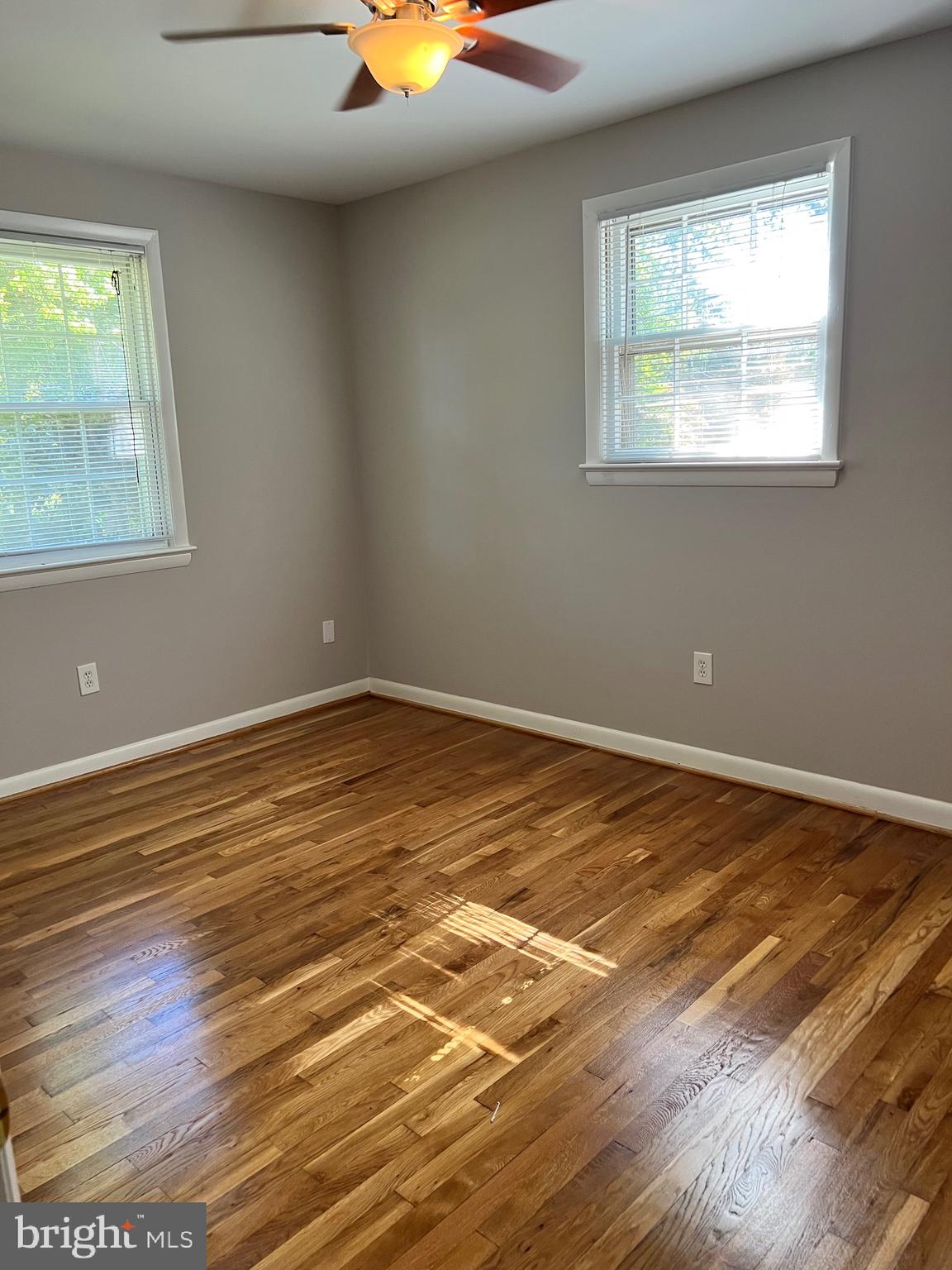 SLEEPY HOLLOW WOODS - Residential Lease