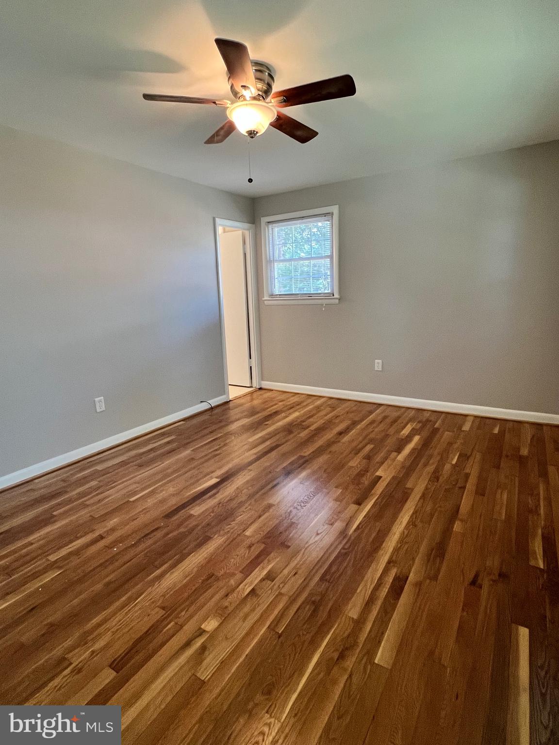 SLEEPY HOLLOW WOODS - Residential Lease