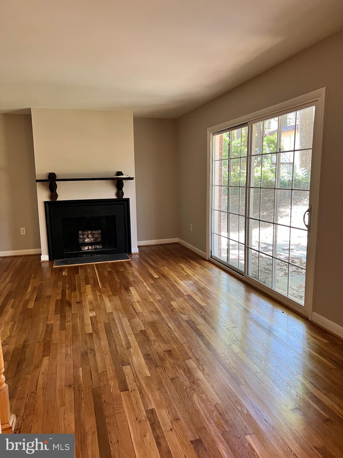 SLEEPY HOLLOW WOODS - Residential Lease