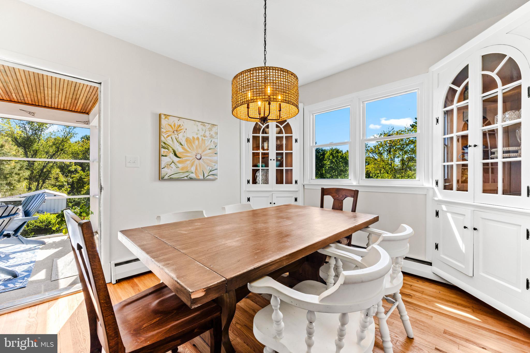 ROLLING HILLS - Residential