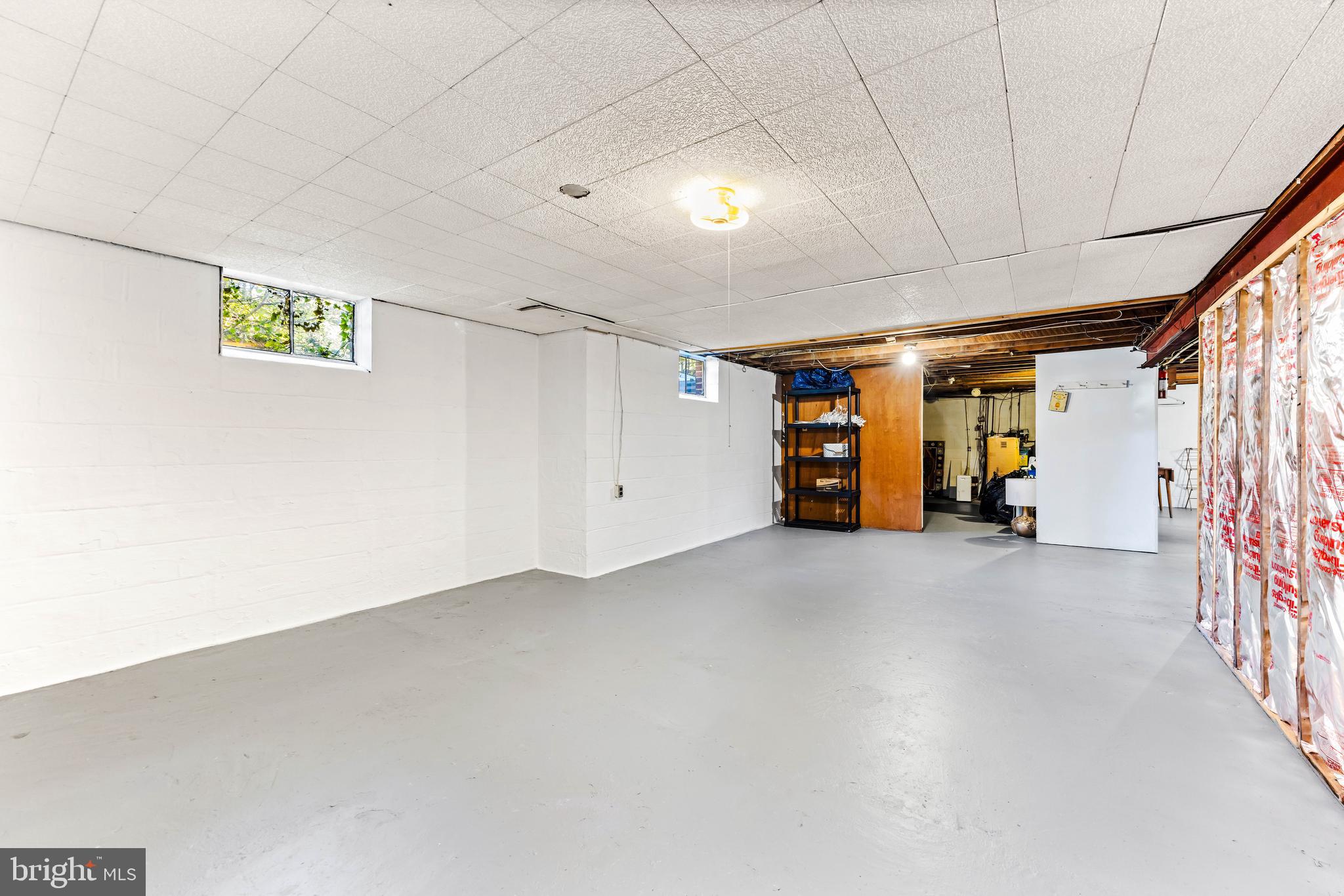 ROLLING HILLS - Residential