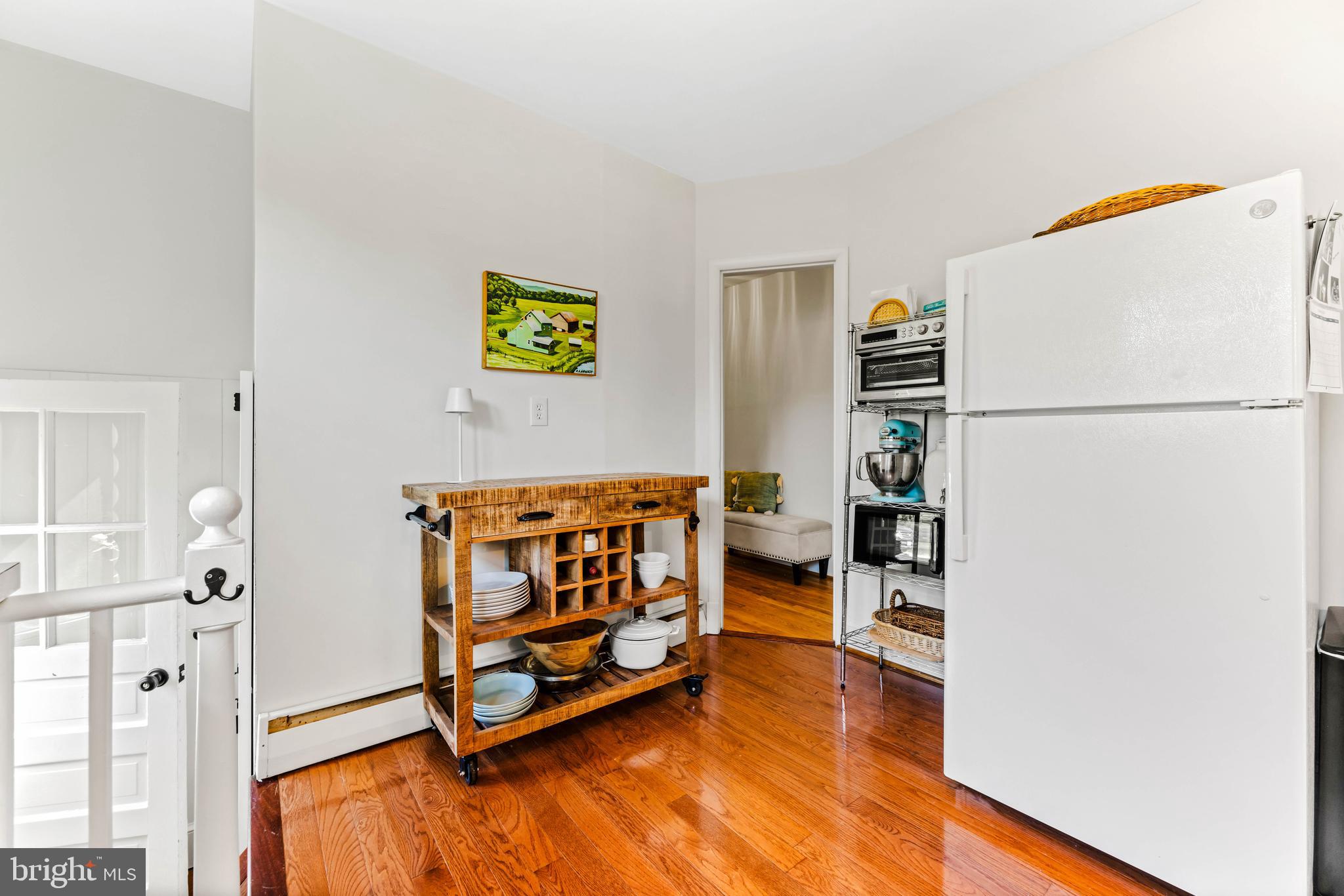 ROLLING HILLS - Residential