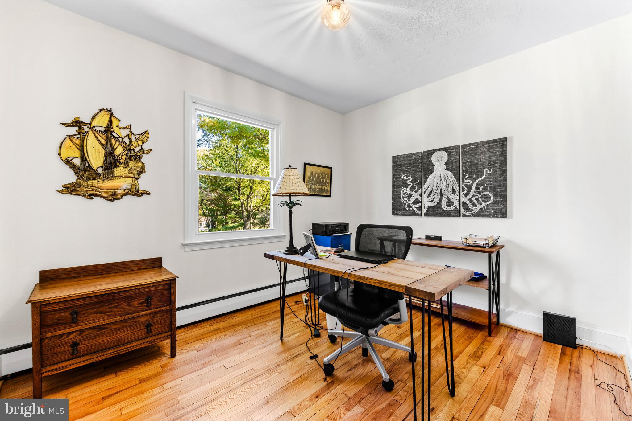 ROLLING HILLS - Residential