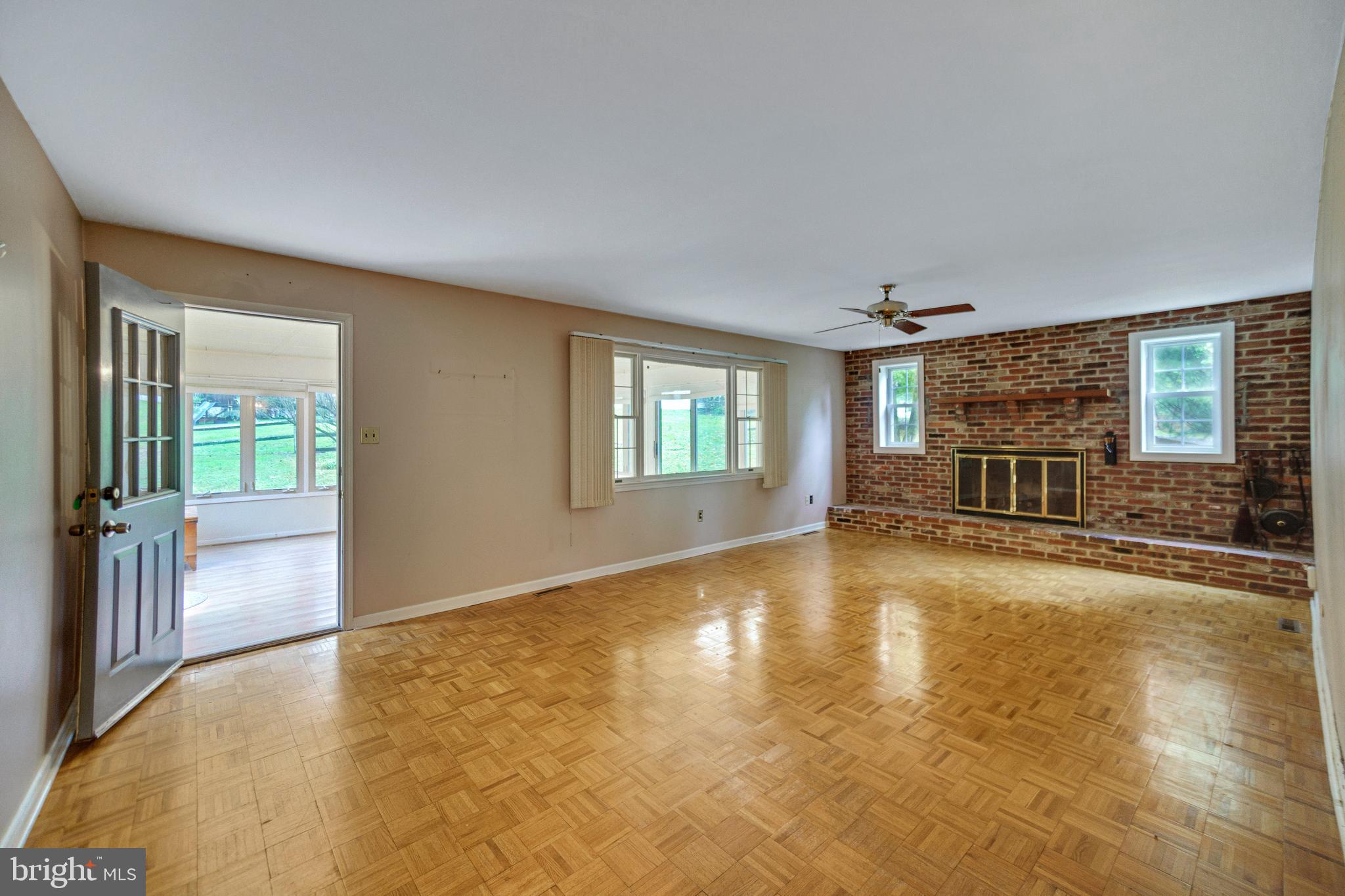 LANGSTOON - Residential