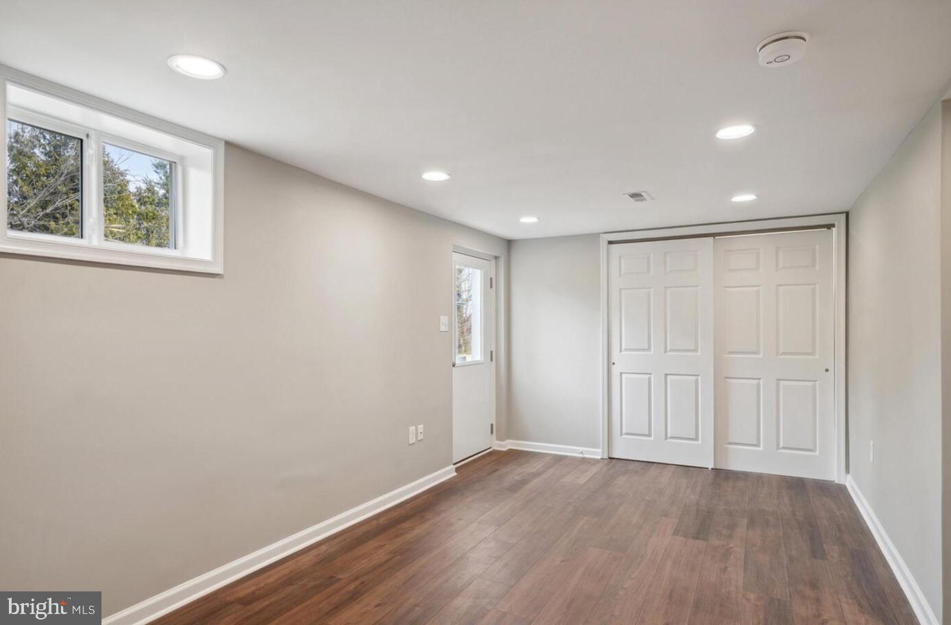 RIVERDALE PARK - Residential Lease