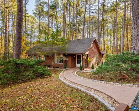 1190 TRILLIUM RD EARLYSVILLE VA 22936