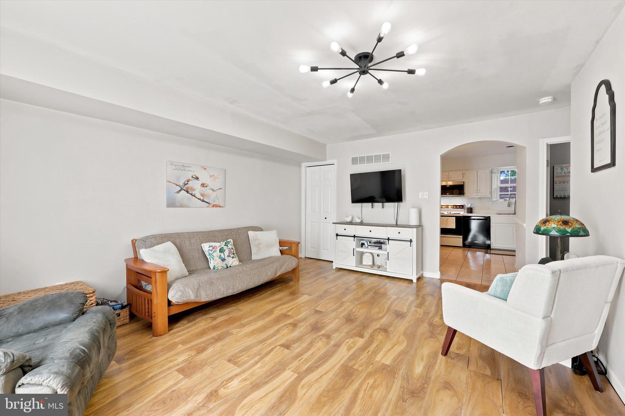 736 VILLAGE LANE