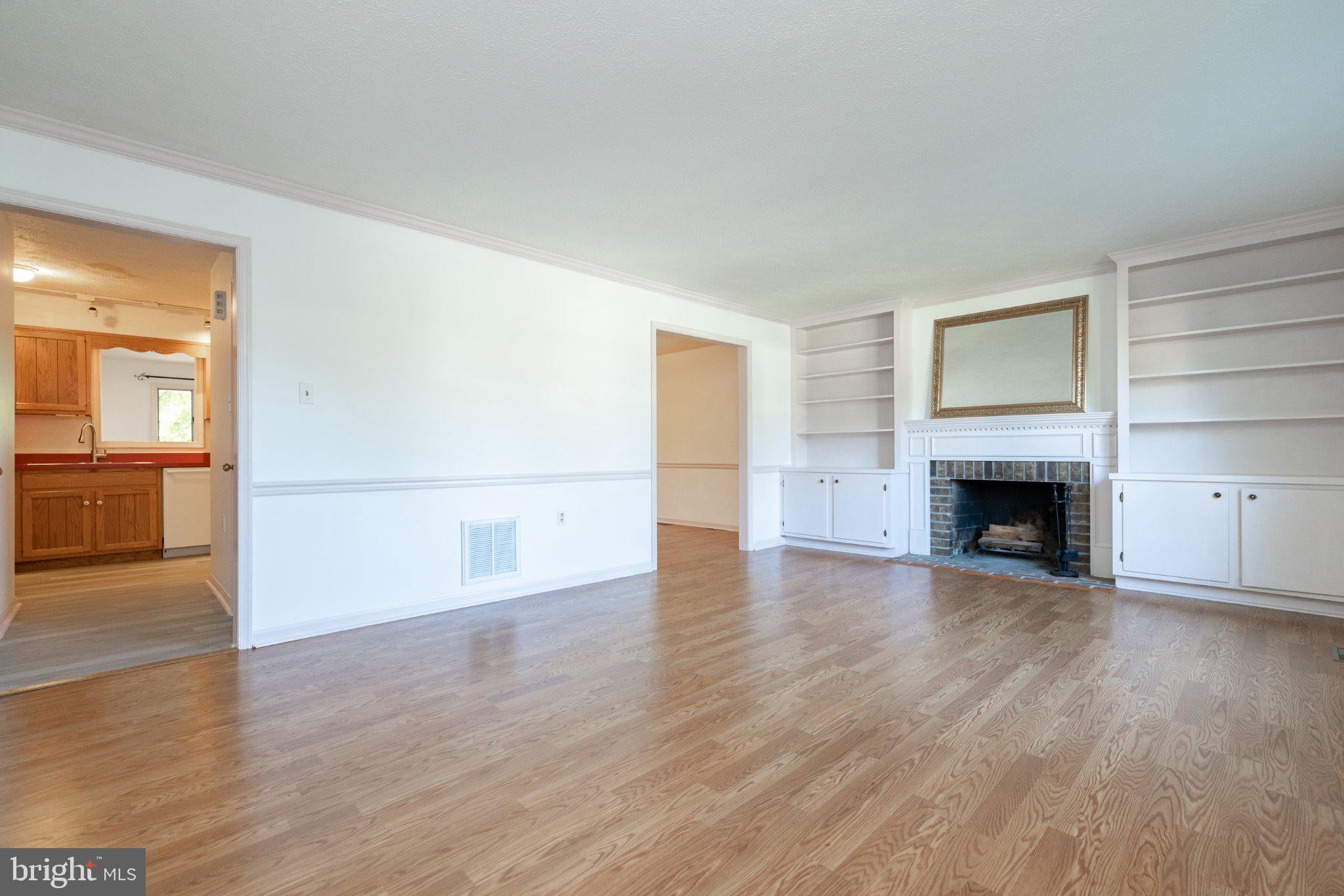 1013 ORCHARD HILL DRIVE