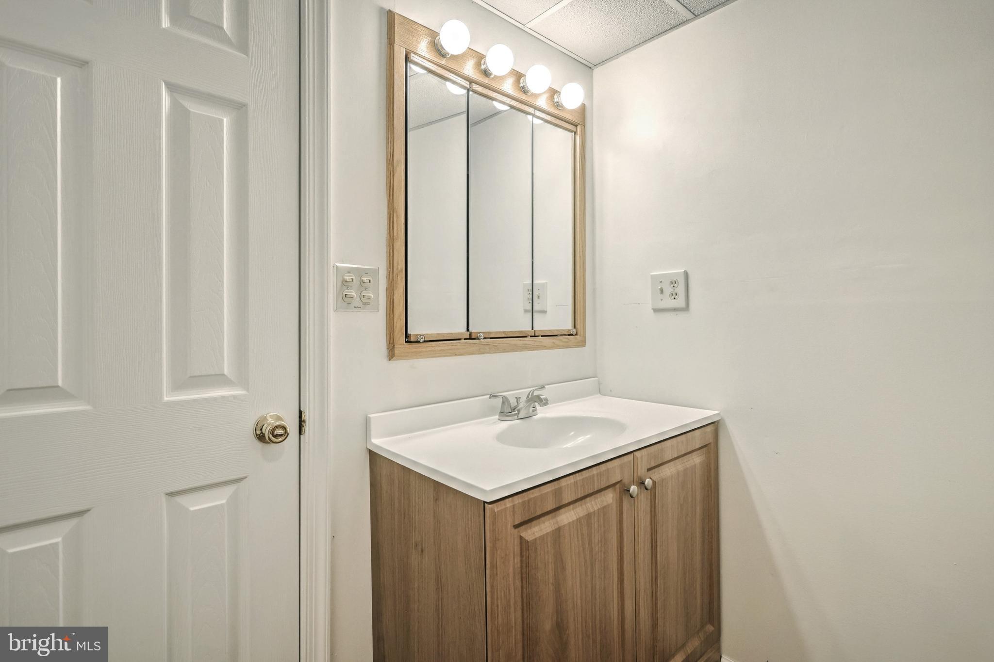 PLEASUREVILLE - Residential