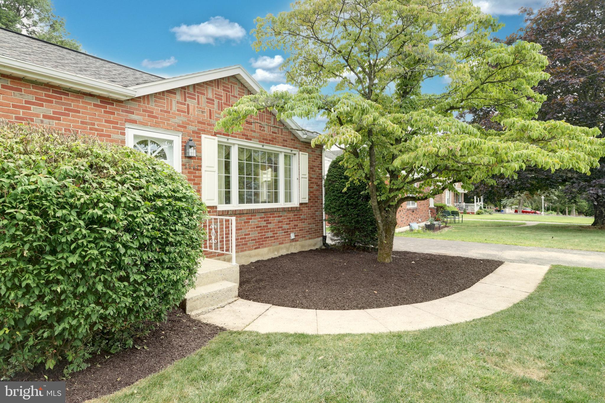 PLEASUREVILLE - Residential