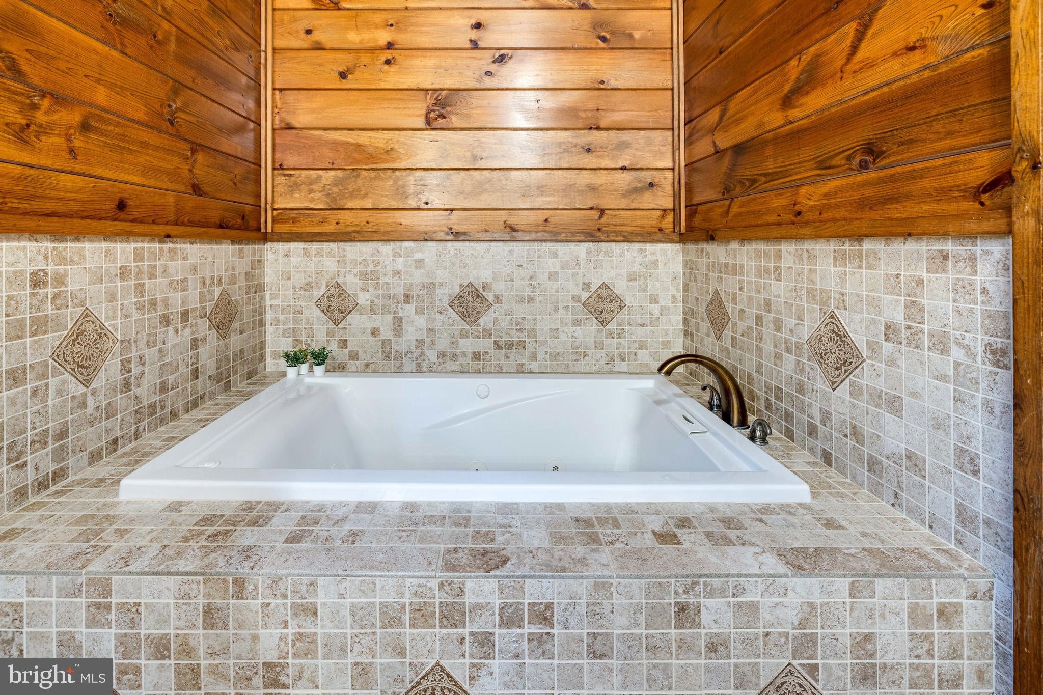 BATTLE CREEK - Residential