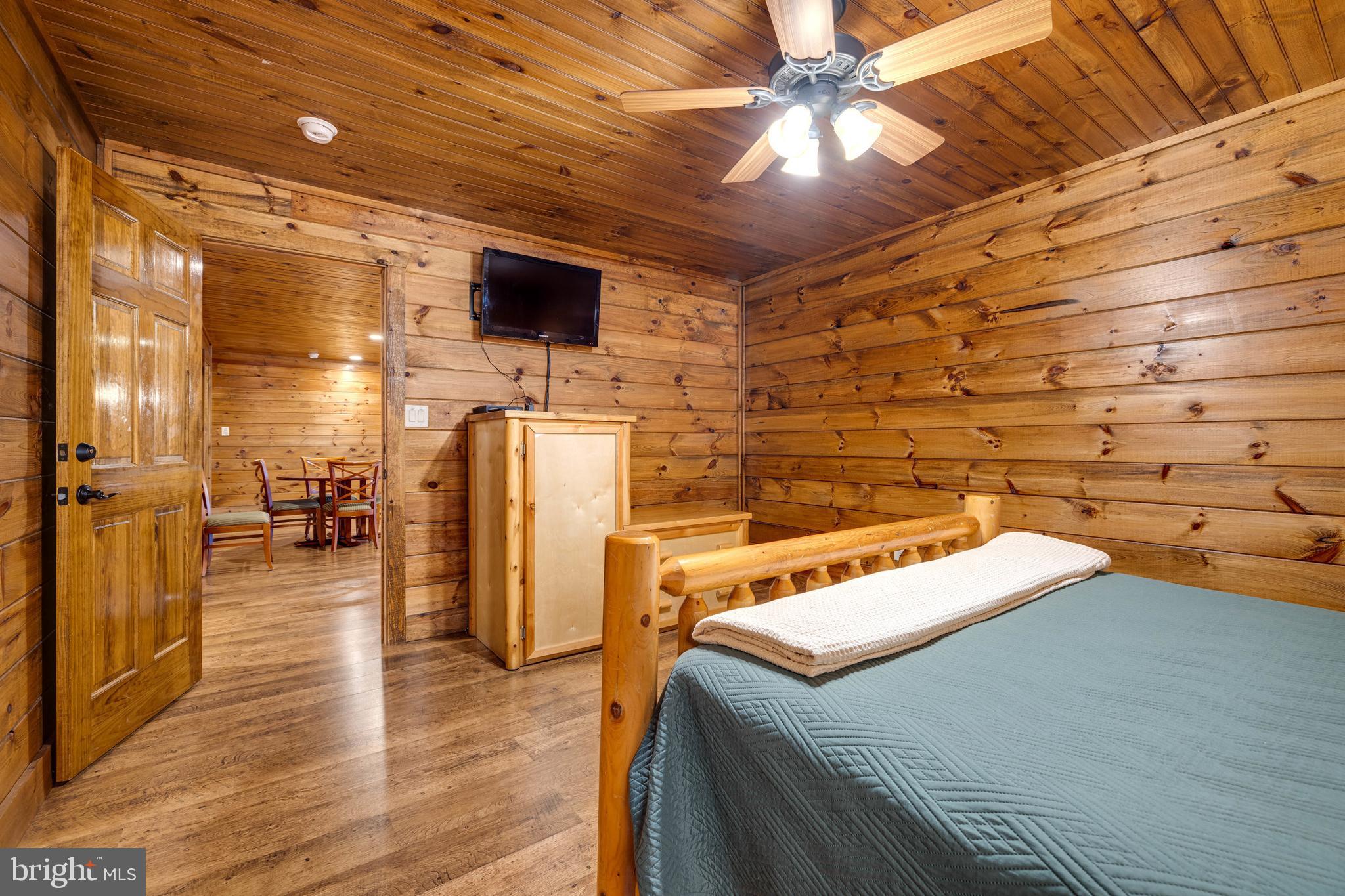 BATTLE CREEK - Residential