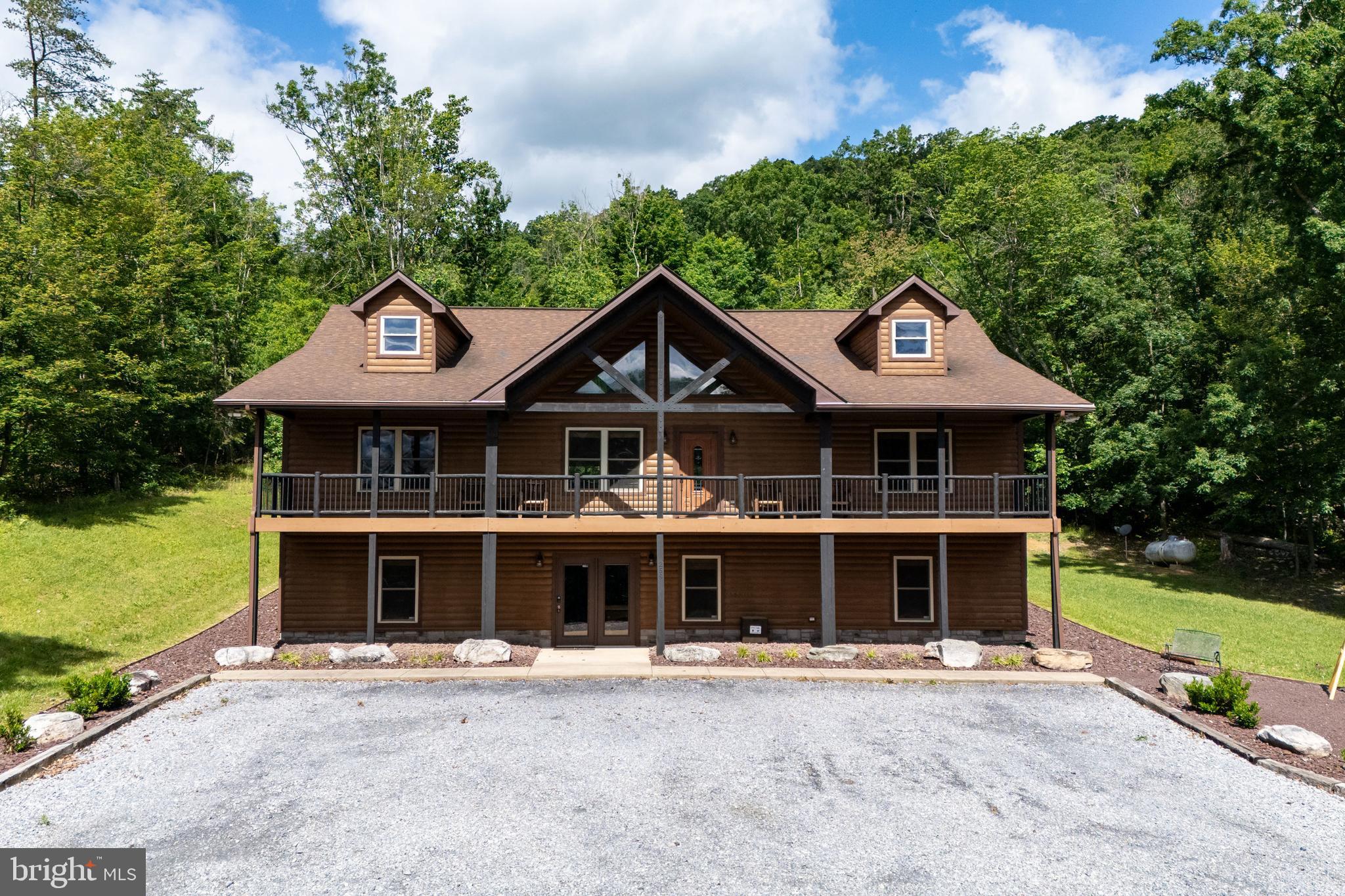 259 LOG HOME PLACE