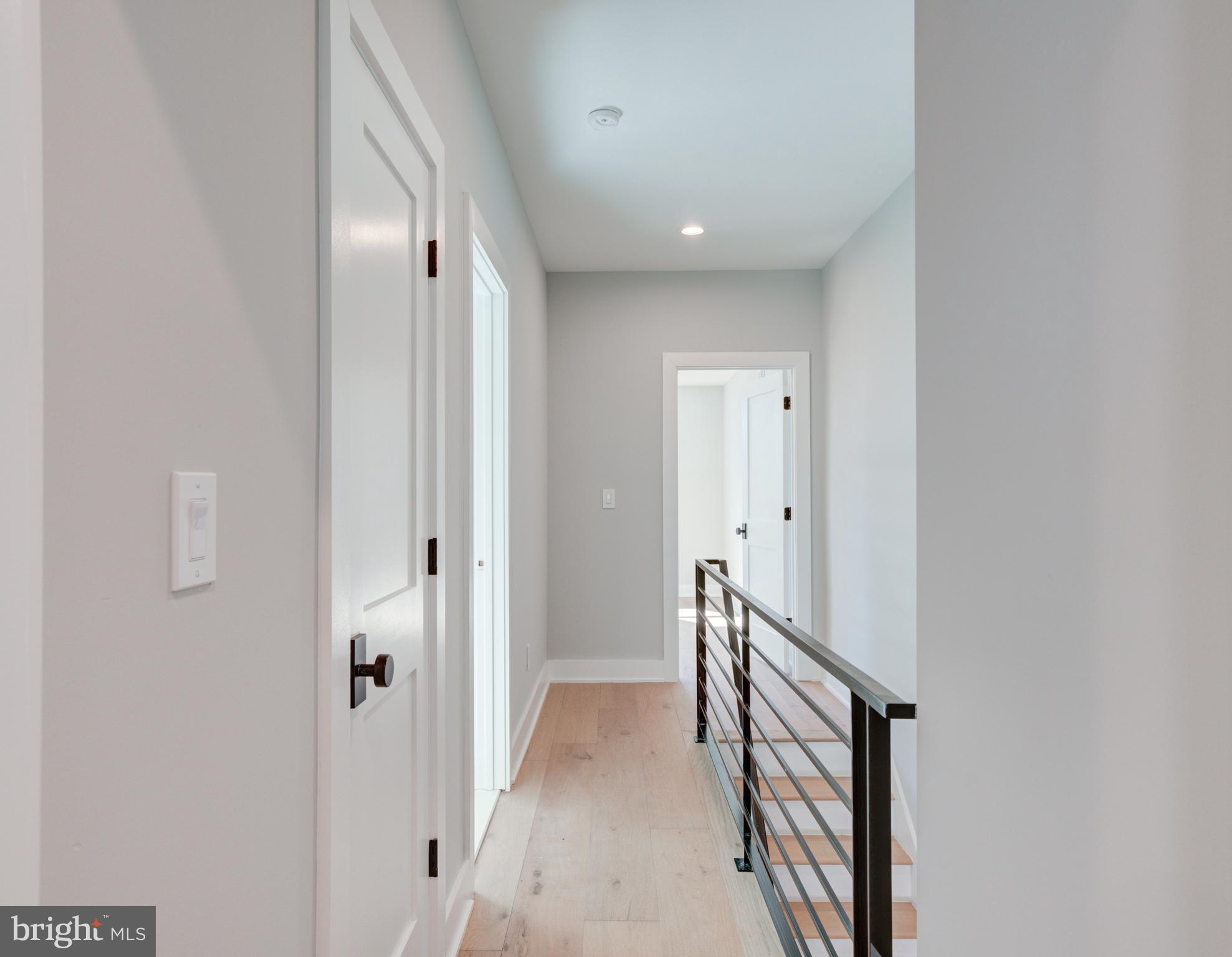 KENSINGTON - Residential