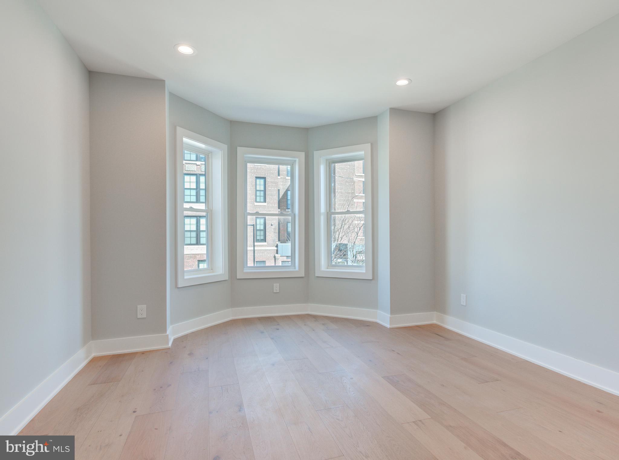 KENSINGTON - Residential