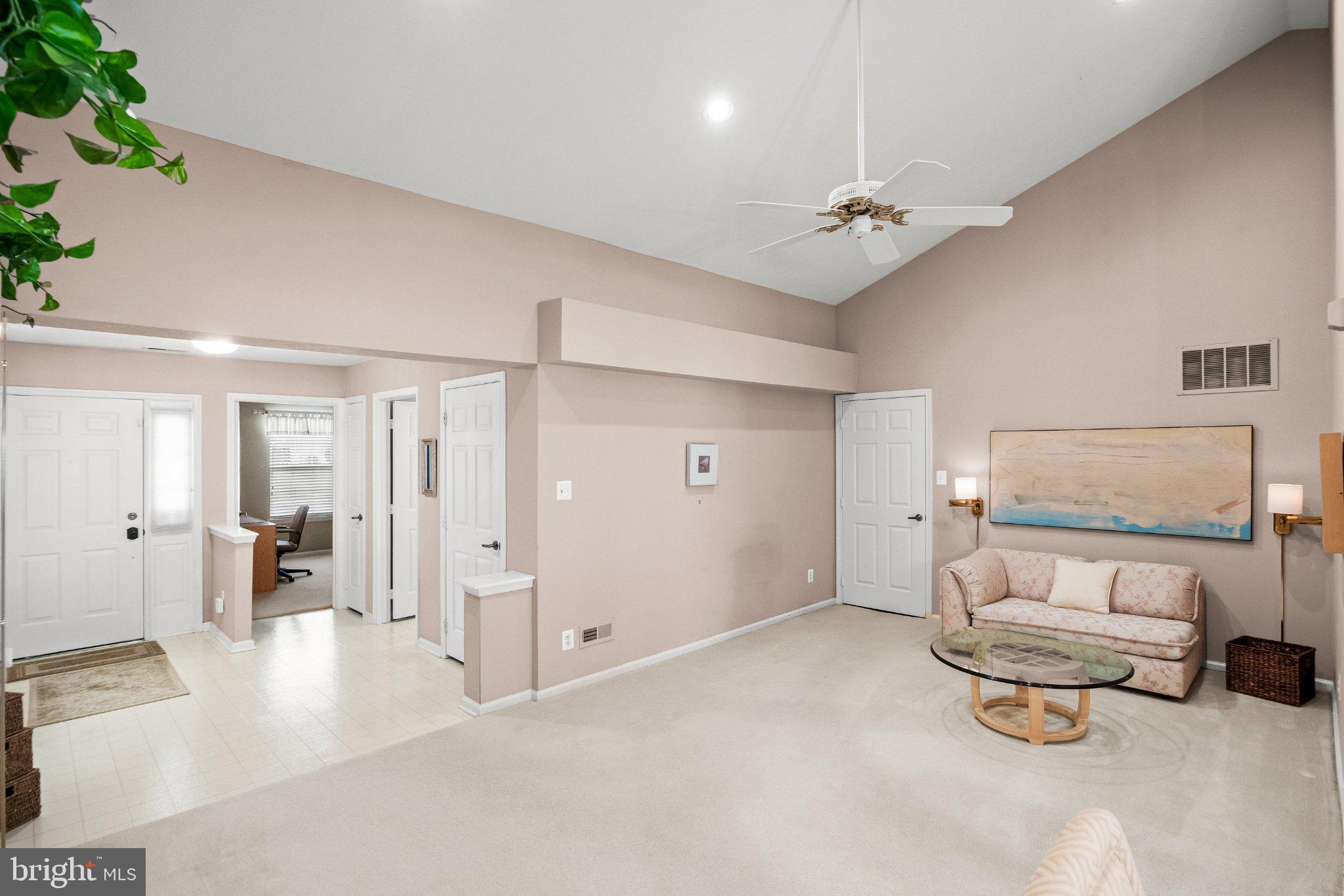 6 CLIFFORD DRIVE