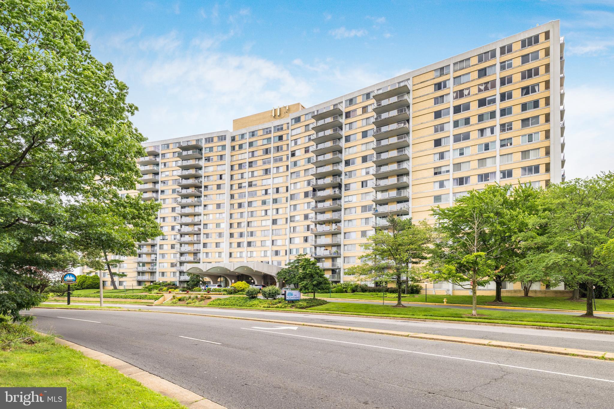 THE FOUNTAINS - Residential