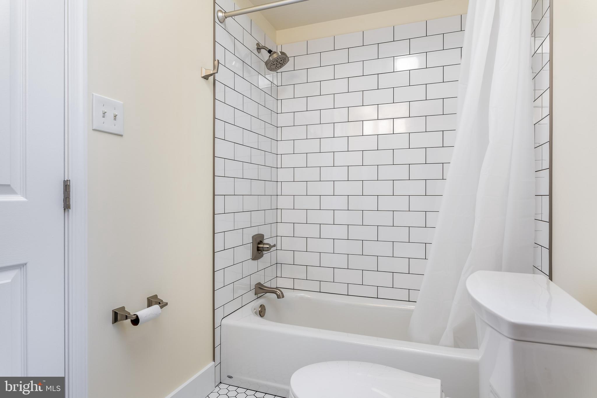 NORTHERN LIBERTIES - Residential Lease