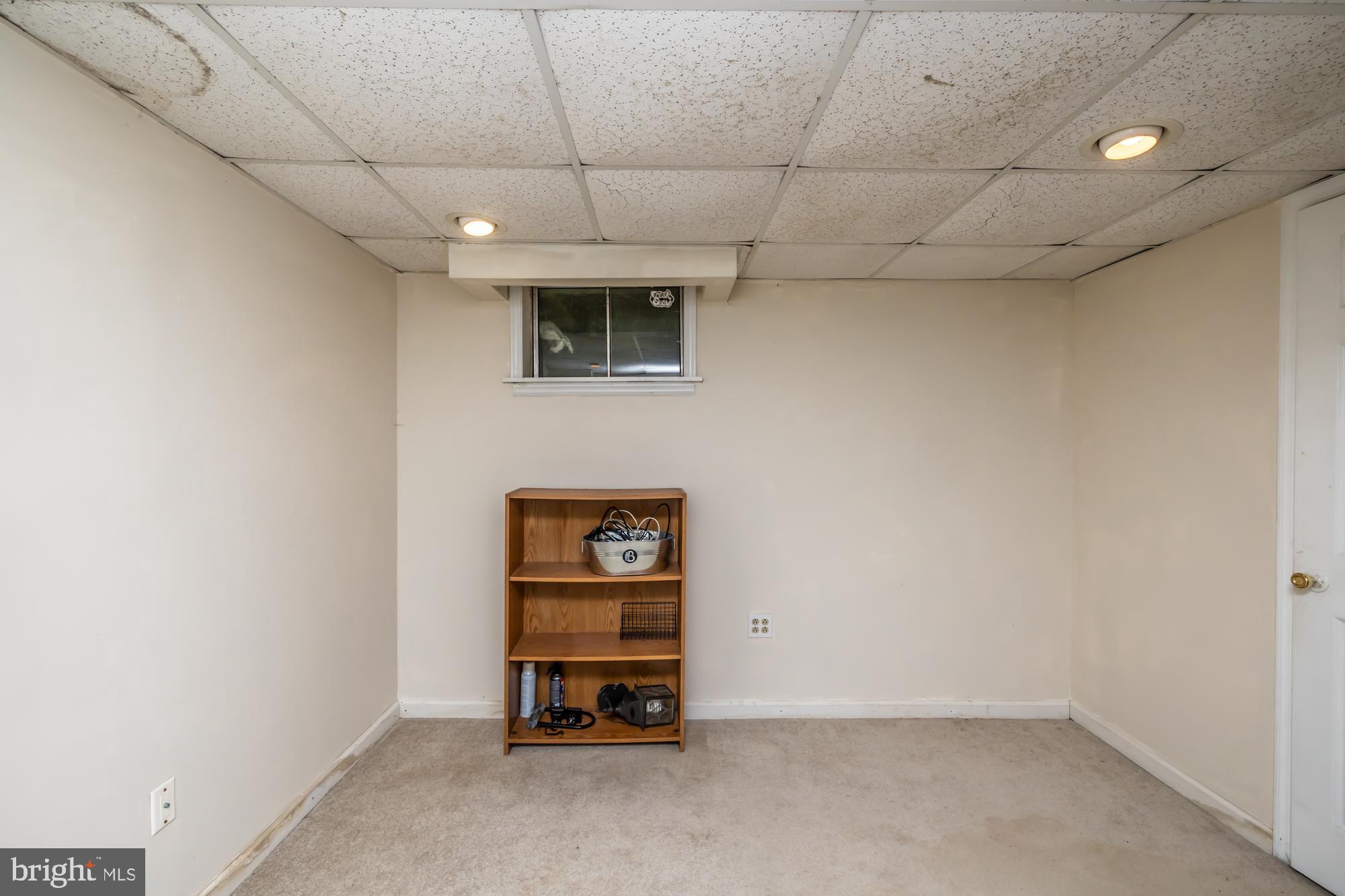 BALLINAHINCH - Residential