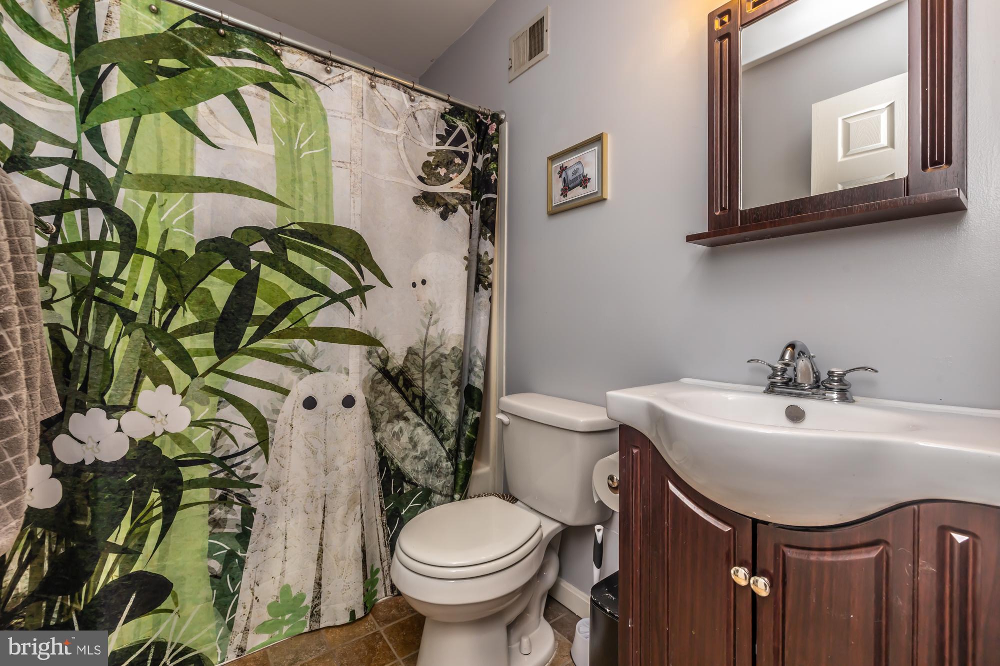 BALLINAHINCH - Residential