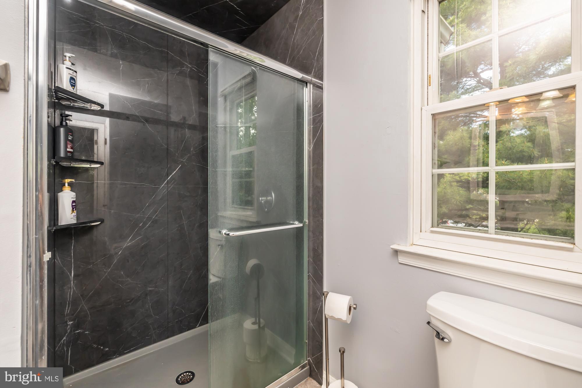 BALLINAHINCH - Residential