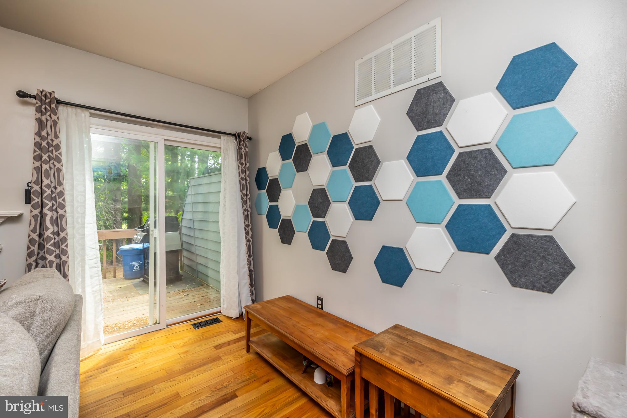 BALLINAHINCH - Residential