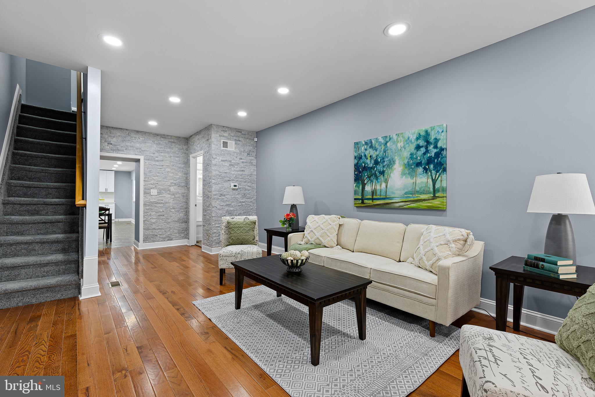 1115 W 3RD STREET