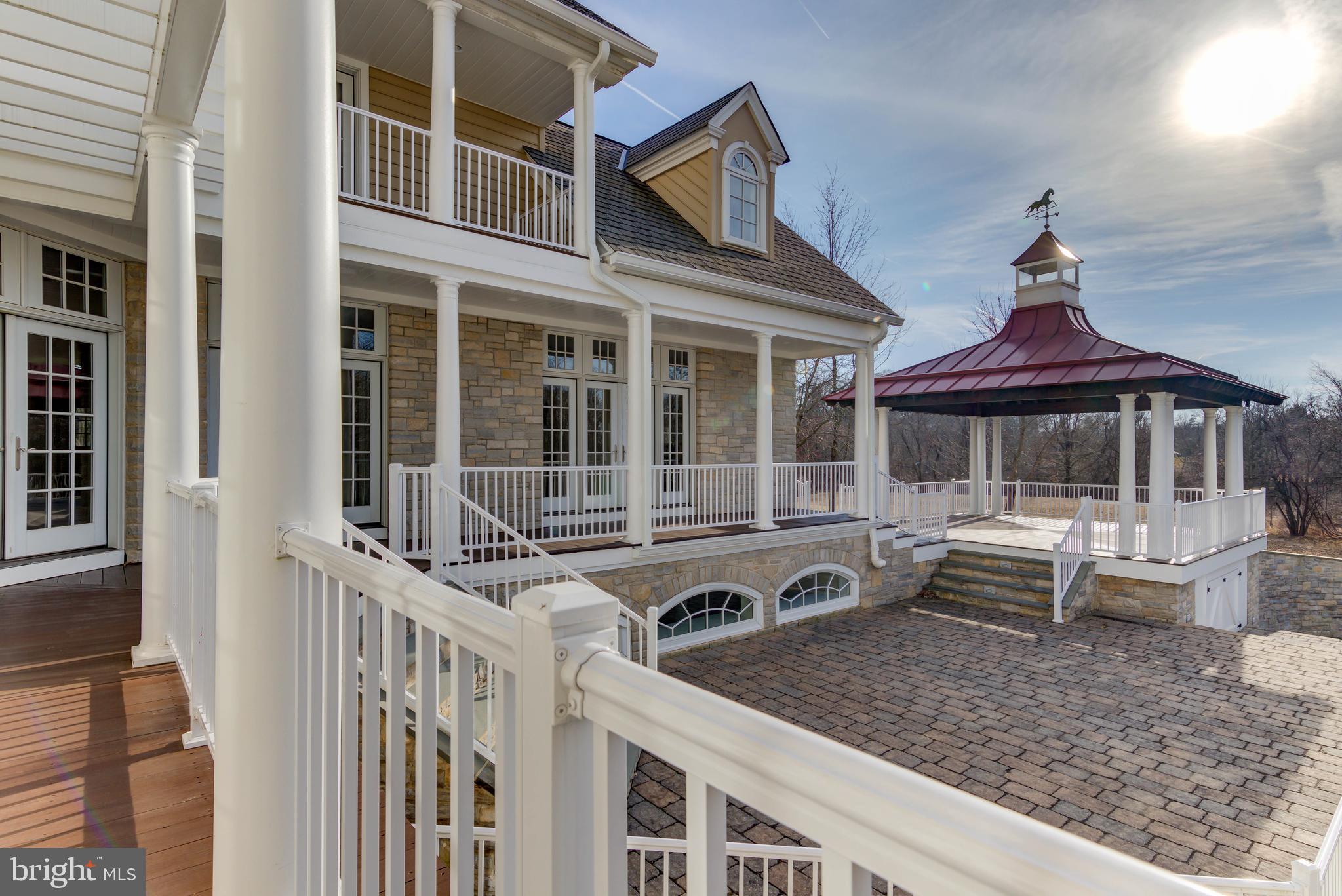 DEER CREEK - Residential