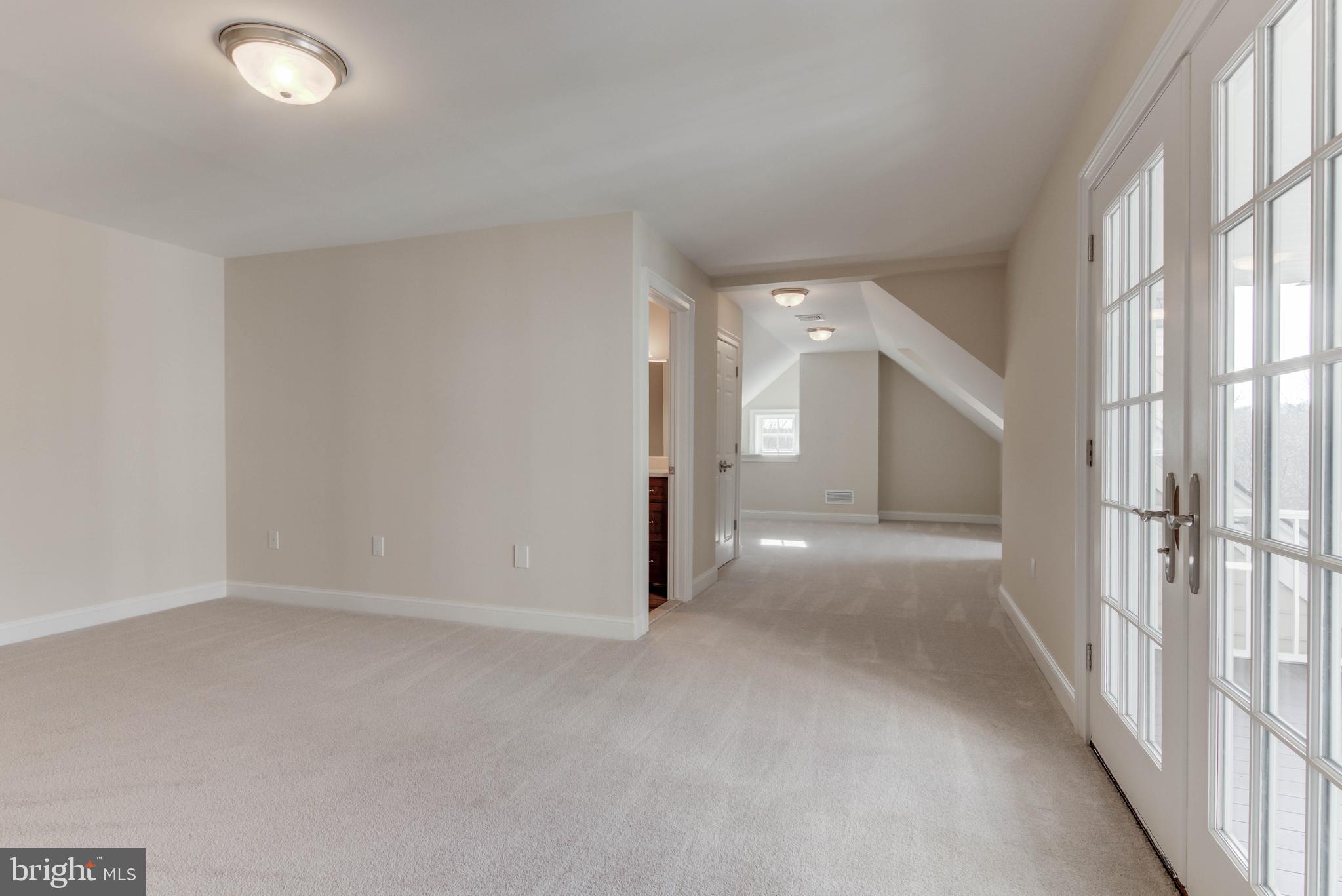 DEER CREEK - Residential