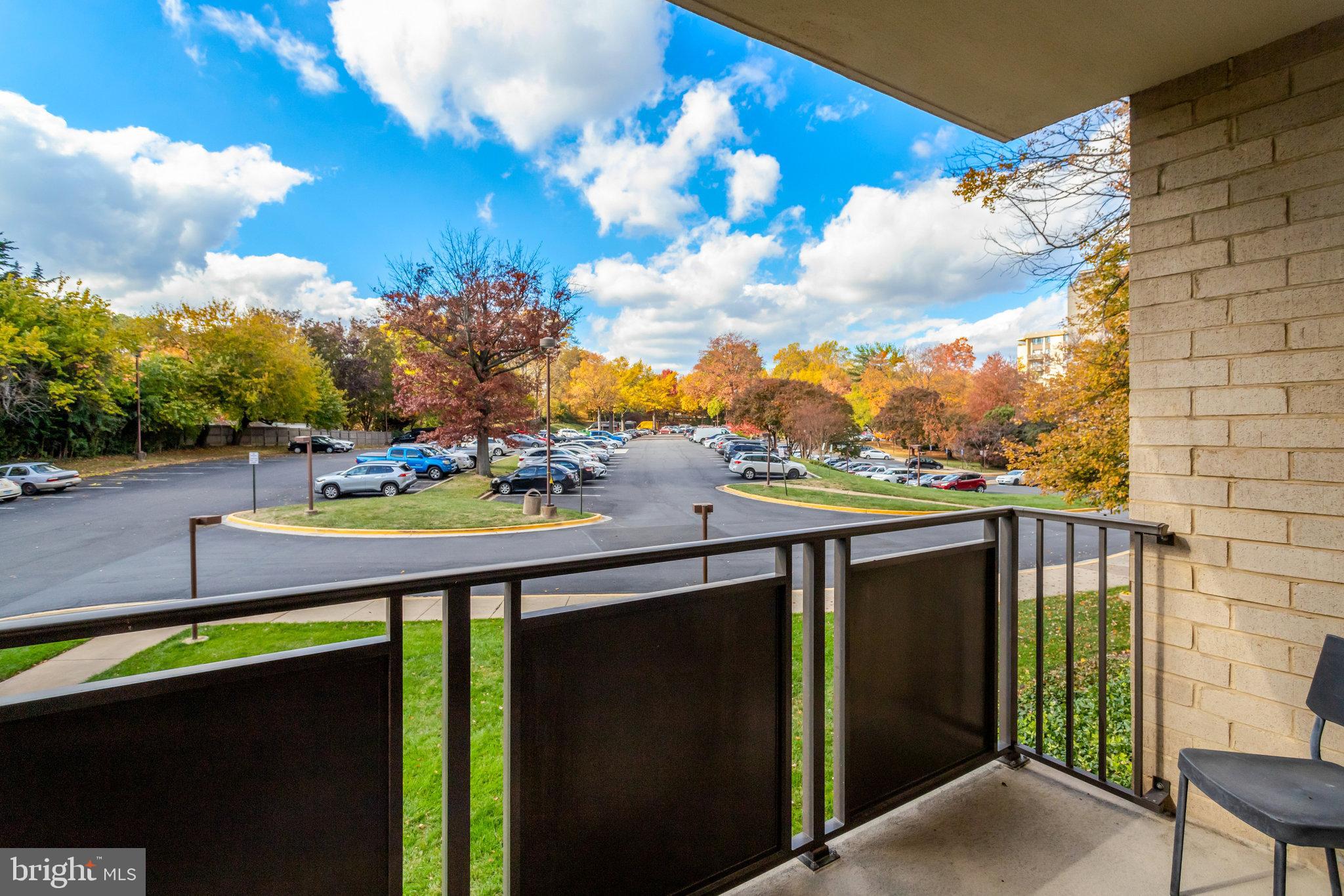 WOODLAKE TOWERS - Residential