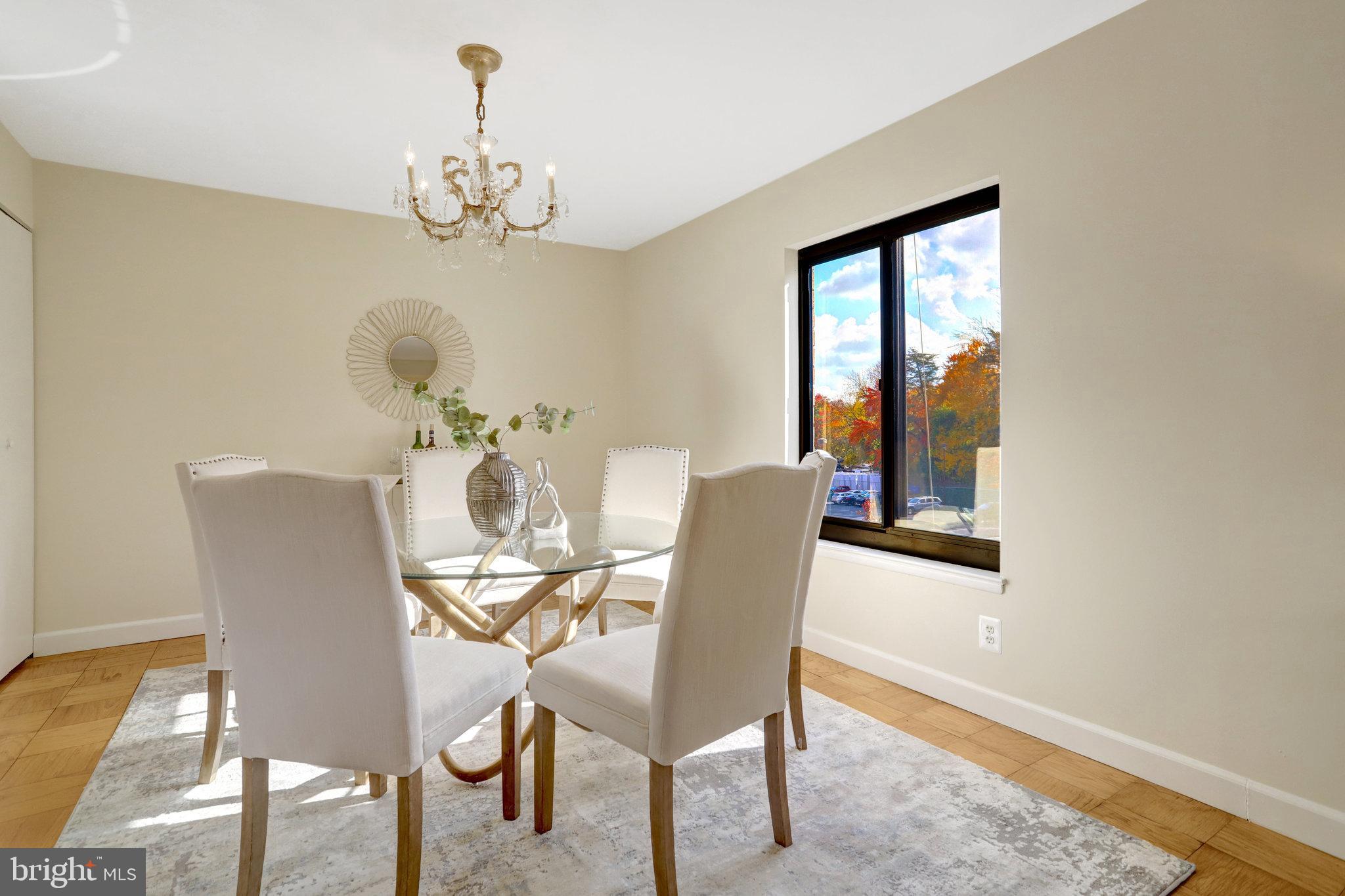 WOODLAKE TOWERS - Residential