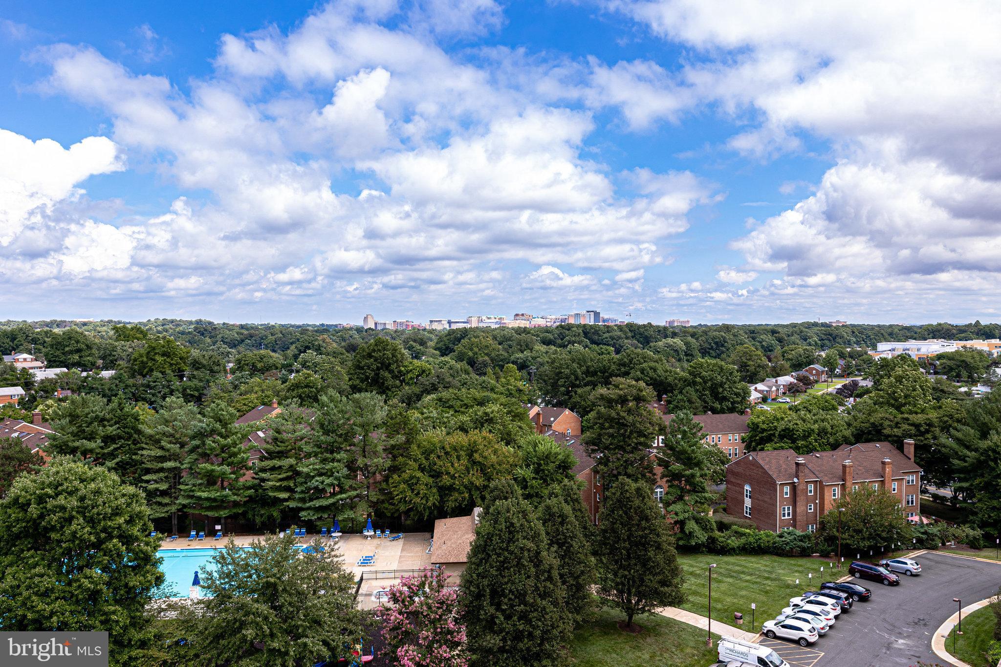 WOODLAKE TOWERS - Residential