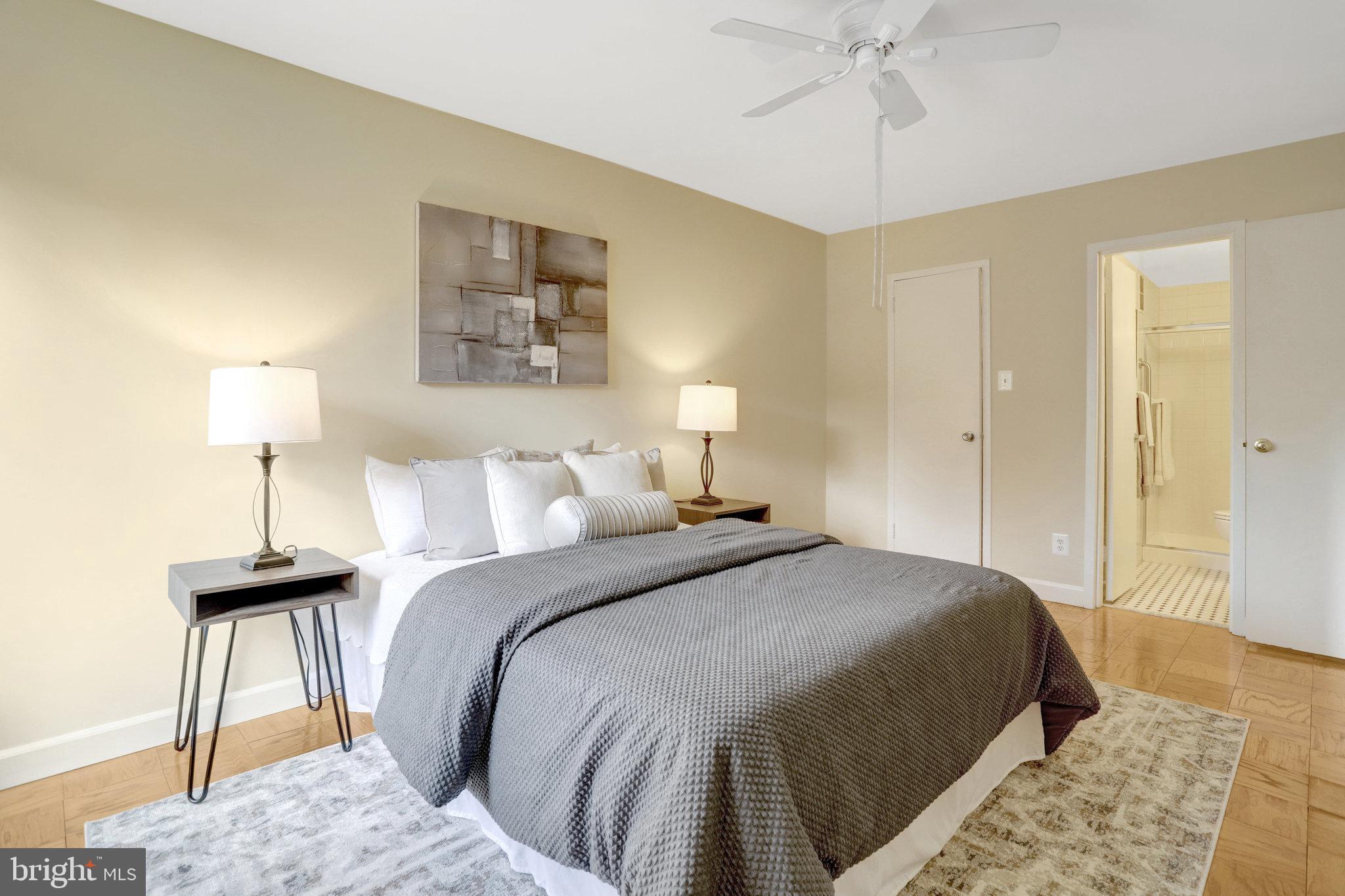 WOODLAKE TOWERS - Residential