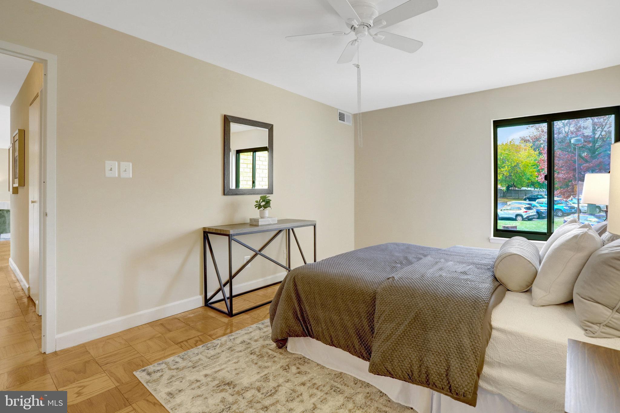 WOODLAKE TOWERS - Residential