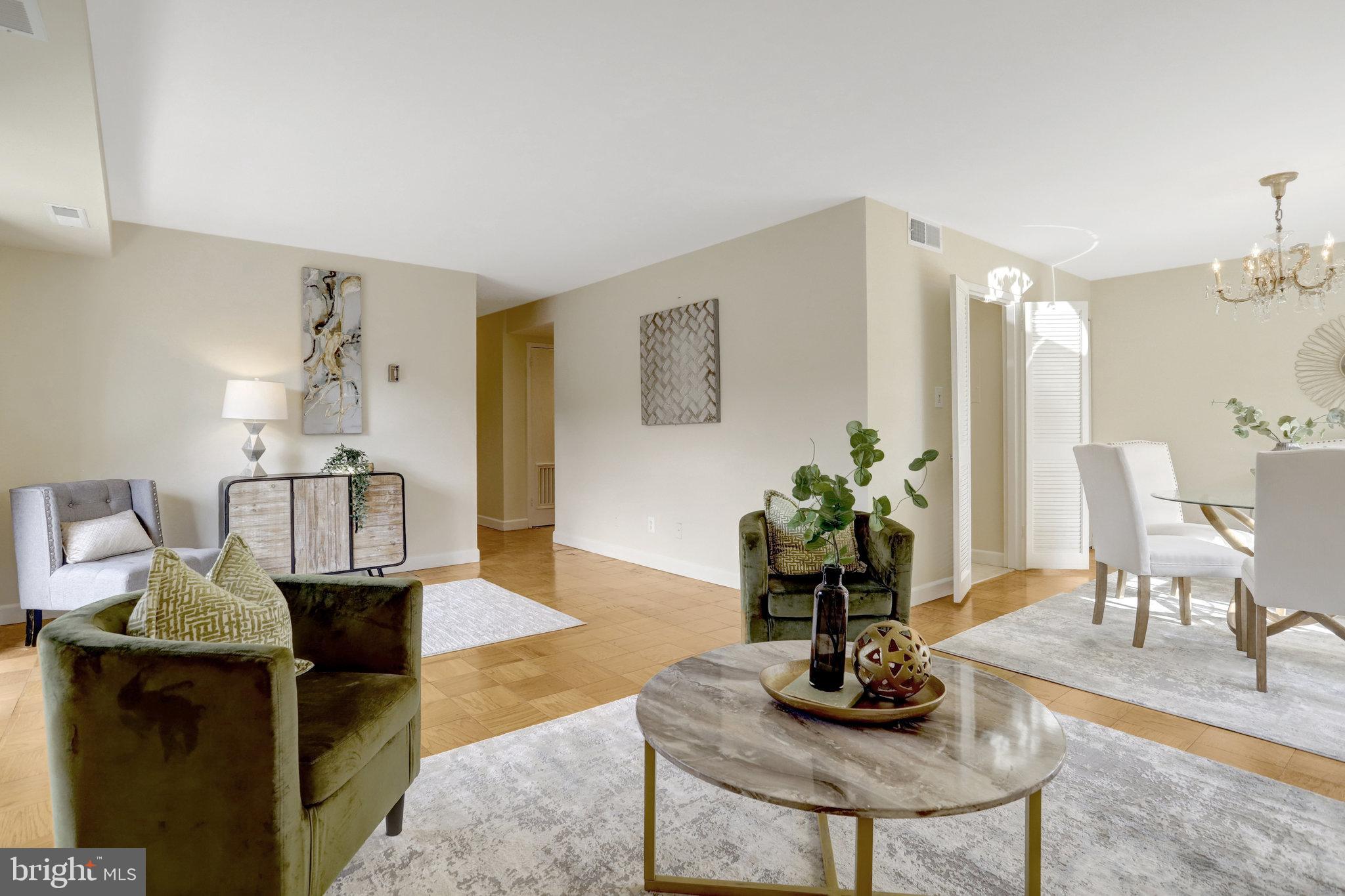 WOODLAKE TOWERS - Residential