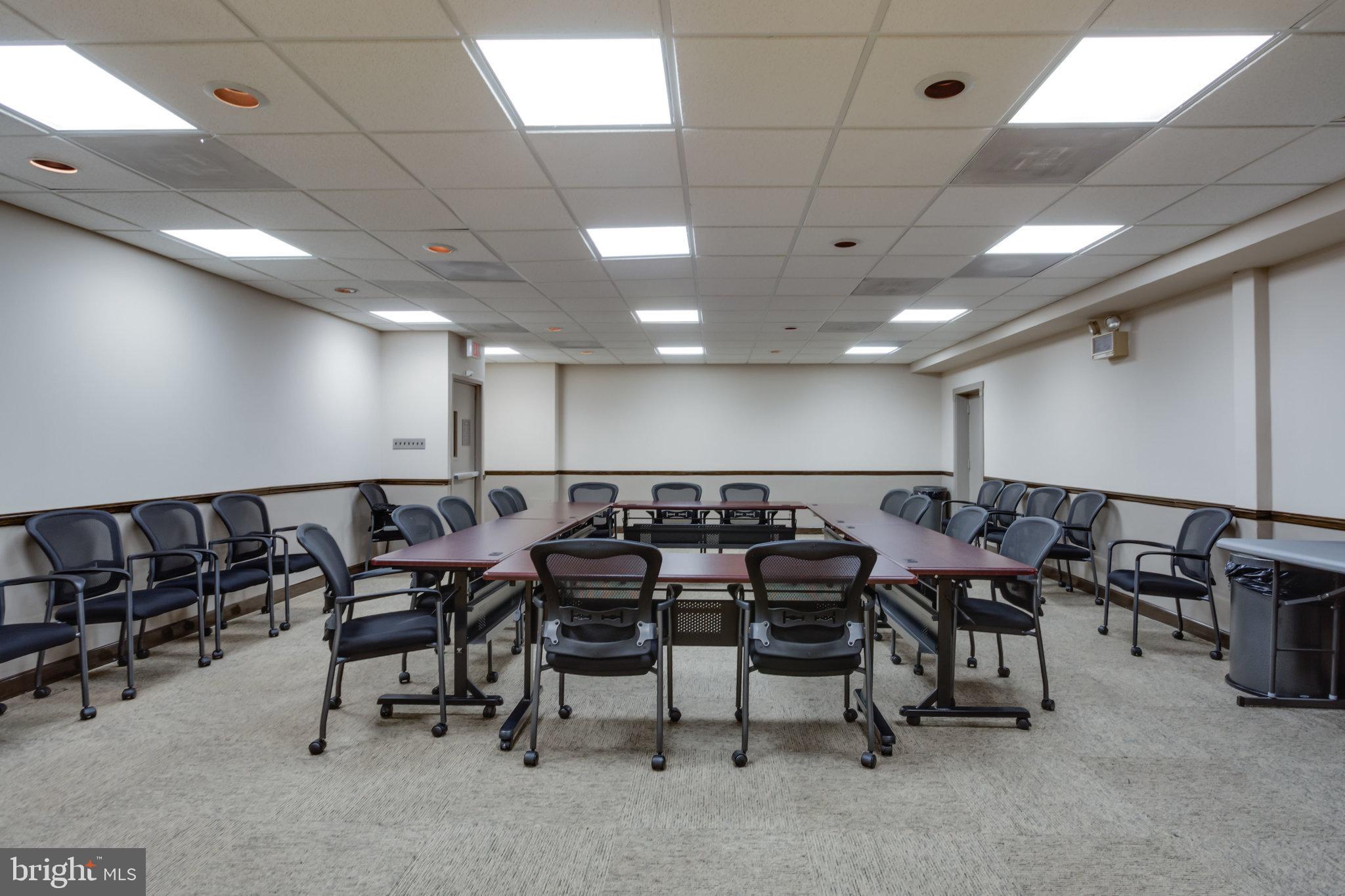 WOODLAKE TOWERS - Residential